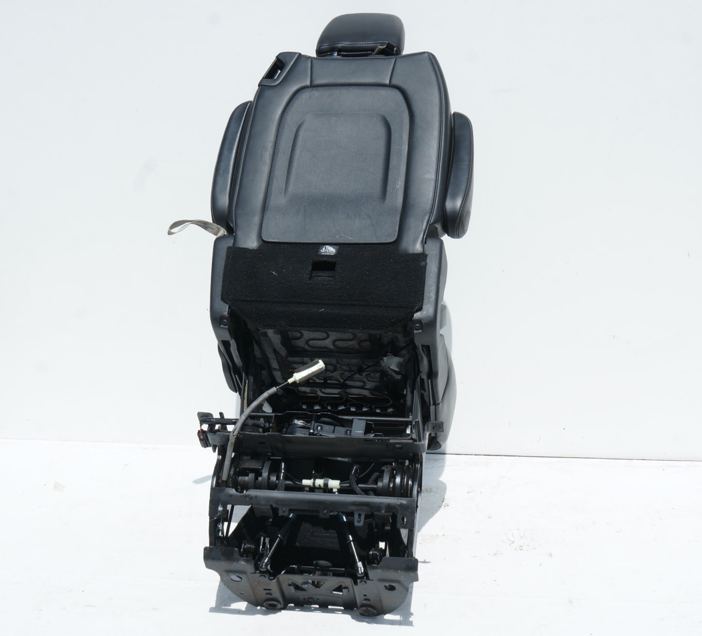 2019 - 2020 CHRYSLER PACIFICA REAR LEFT 2ND ROW SEAT OEM