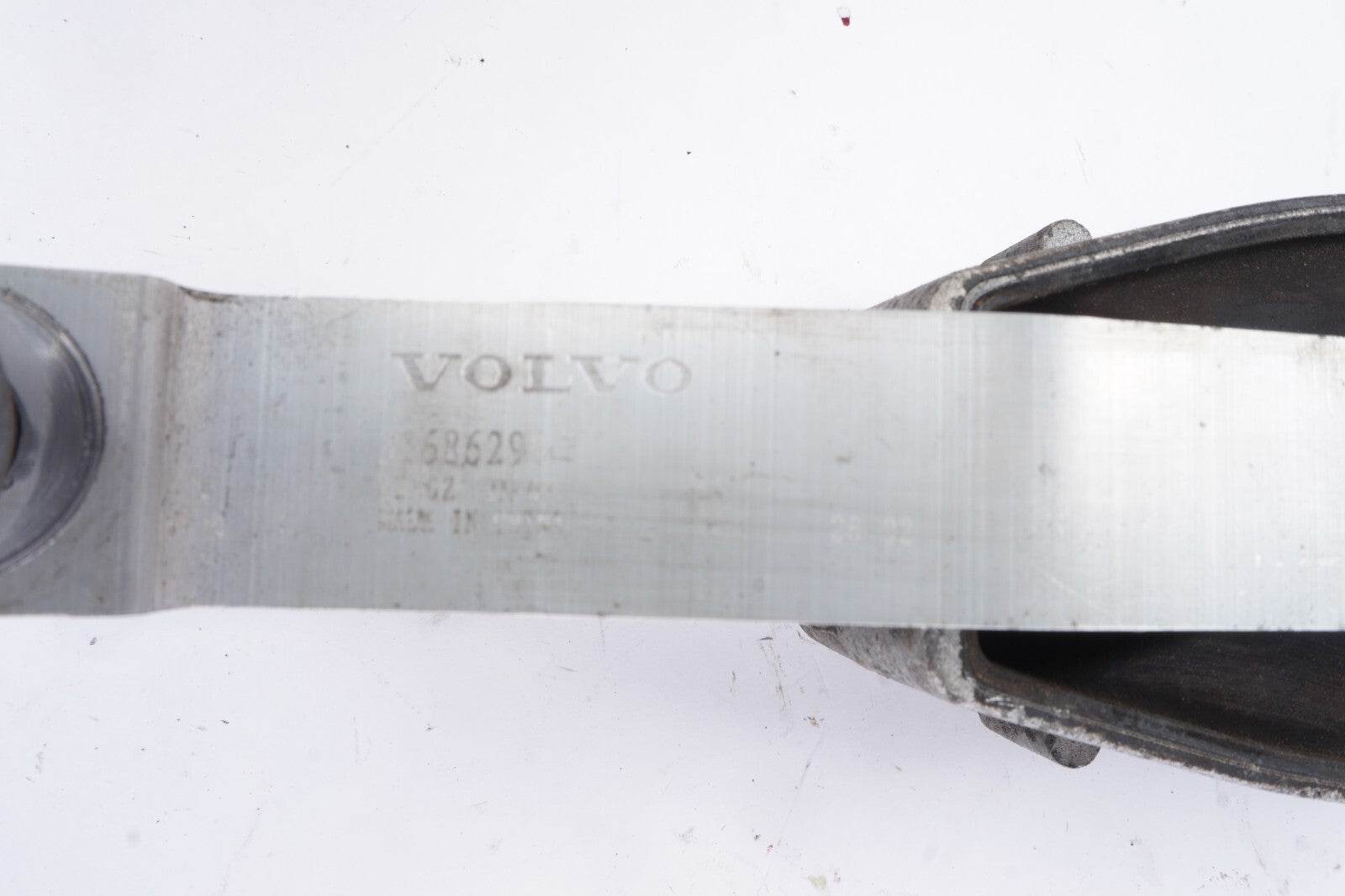 2021 - 2022 POLESTAR 2 FRONT ENGINE MOTOR MOUNT BRACKET 31686299 OEM