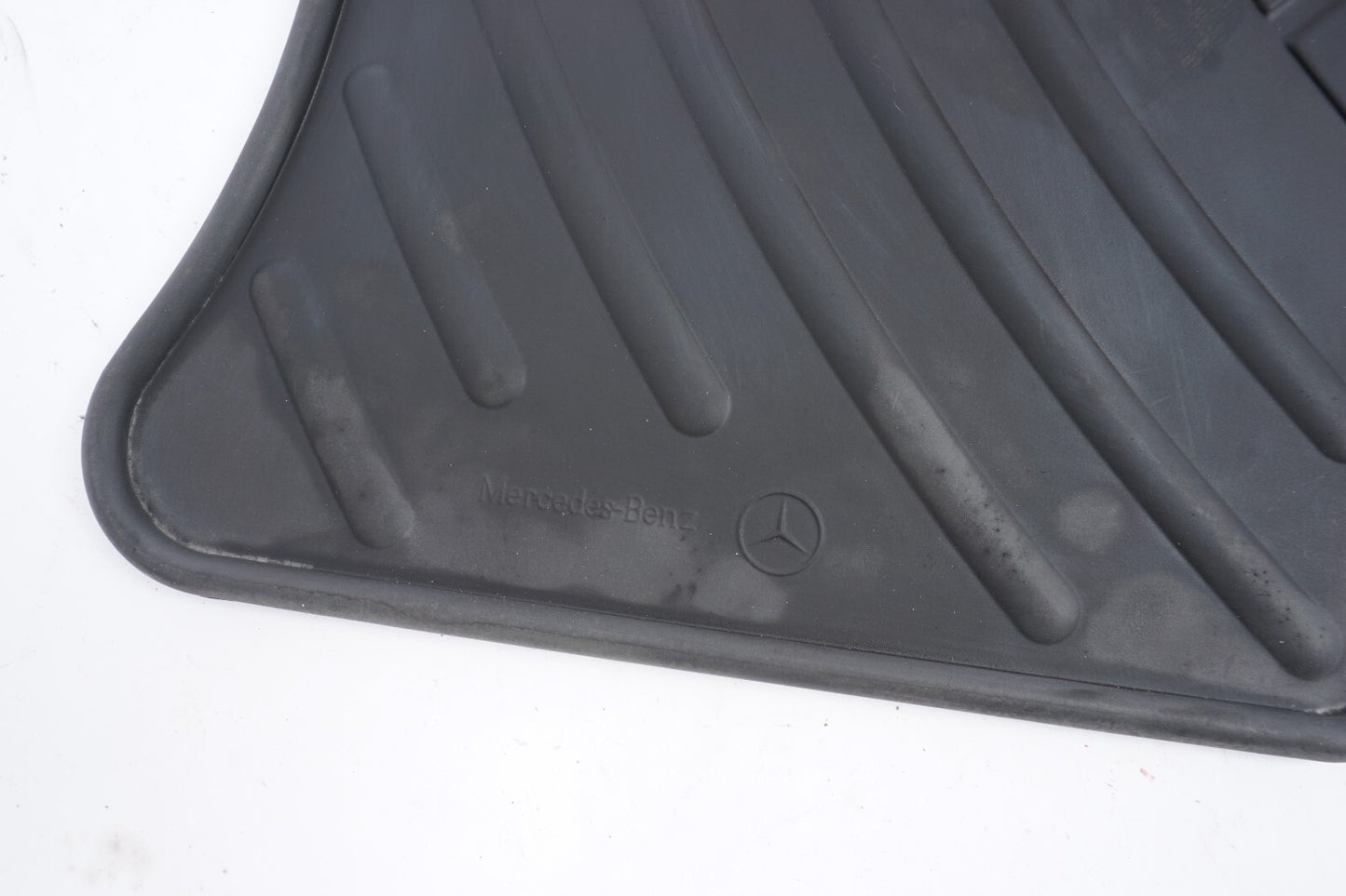 07-13 Mercedes W221 S550 S400 S63 AMG Rear Floor Mat Rubber Right Pass Side OEM