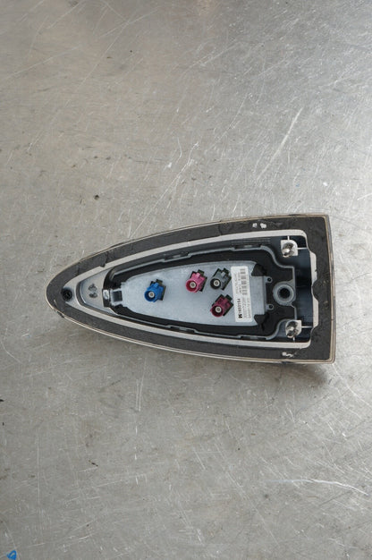 2012-2016 BMW 328i F30 3-SERIES ROOF ATTACHED SHARK GPS NAVIGATION MODULE OEM