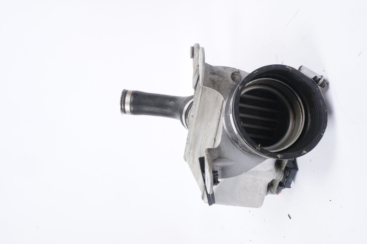 09-15 BMW 750i 750Li F01 F02 F06 F10 Left Turbocharger Intercooler 7575403 Oem
