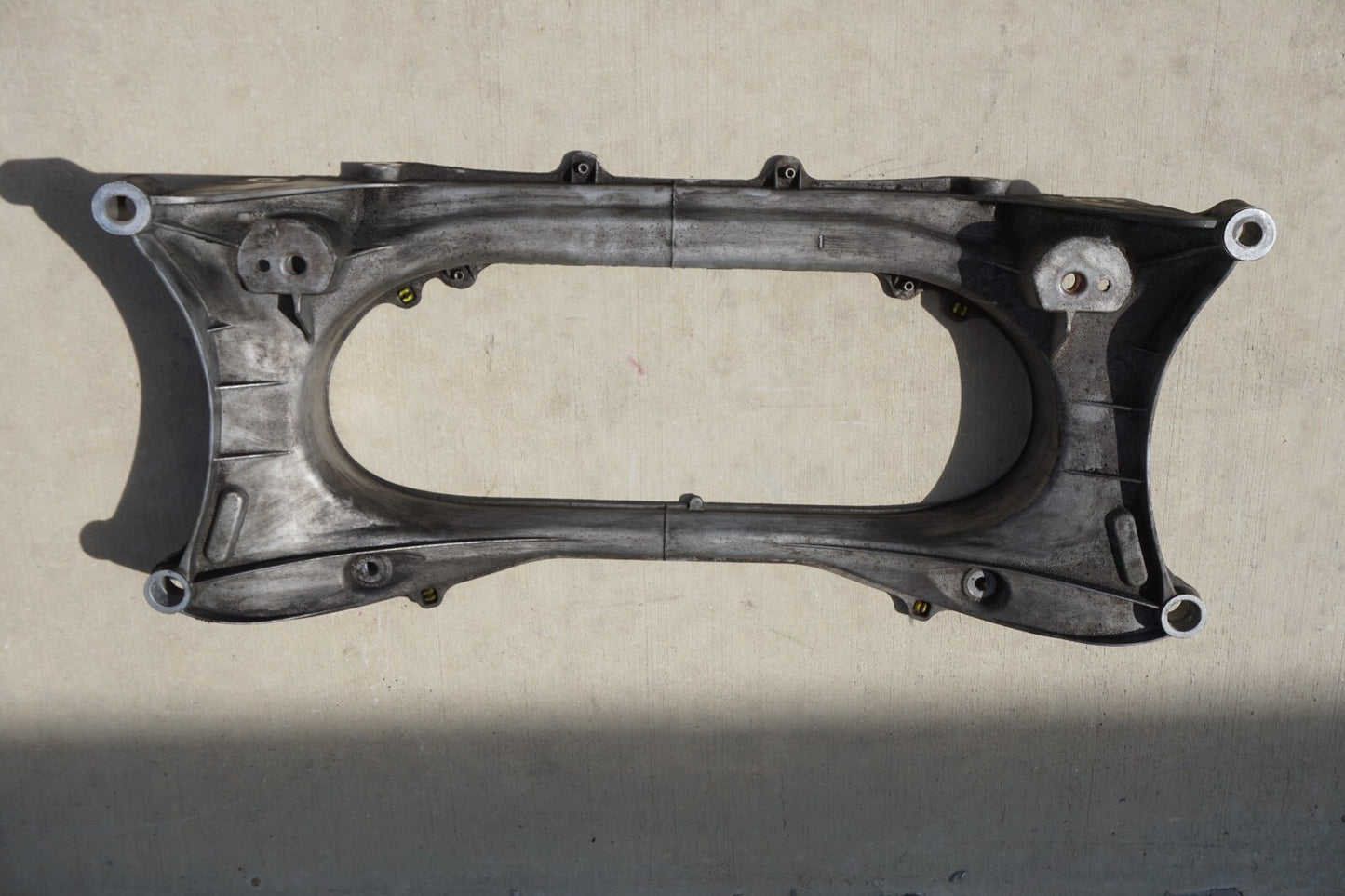 2010 - 2013 Lexus Ss250 Is350 Convertible Rear Suspension Crossmember Sub Frame