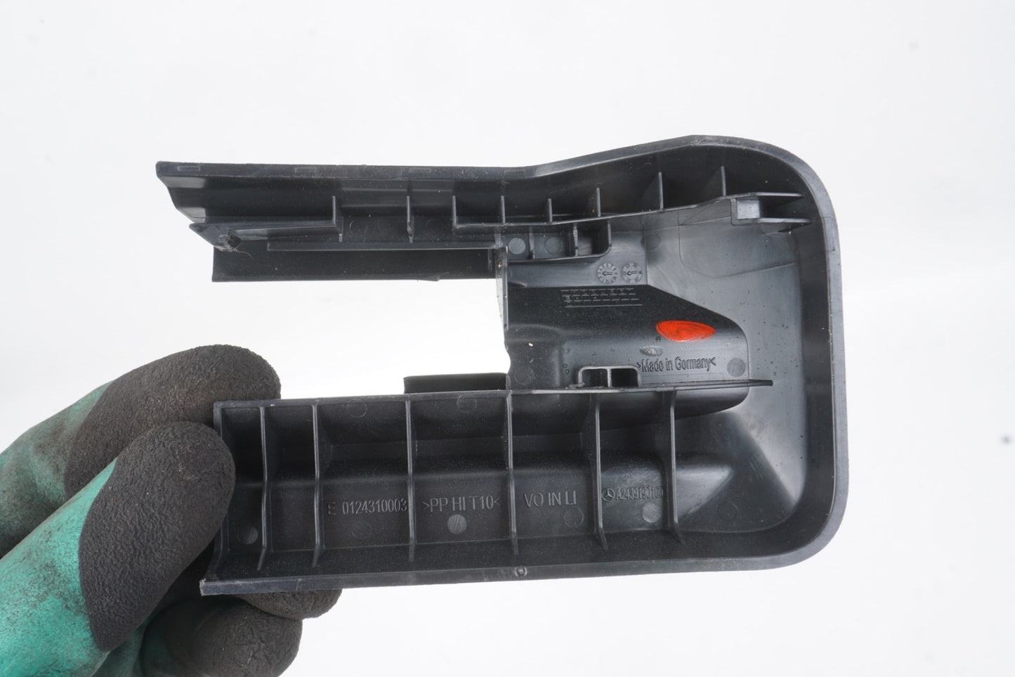 2022 - 2024 MERCEDES EQB350 EQB300 FRONT LEFT SEAT TRACK END COVER TRIM