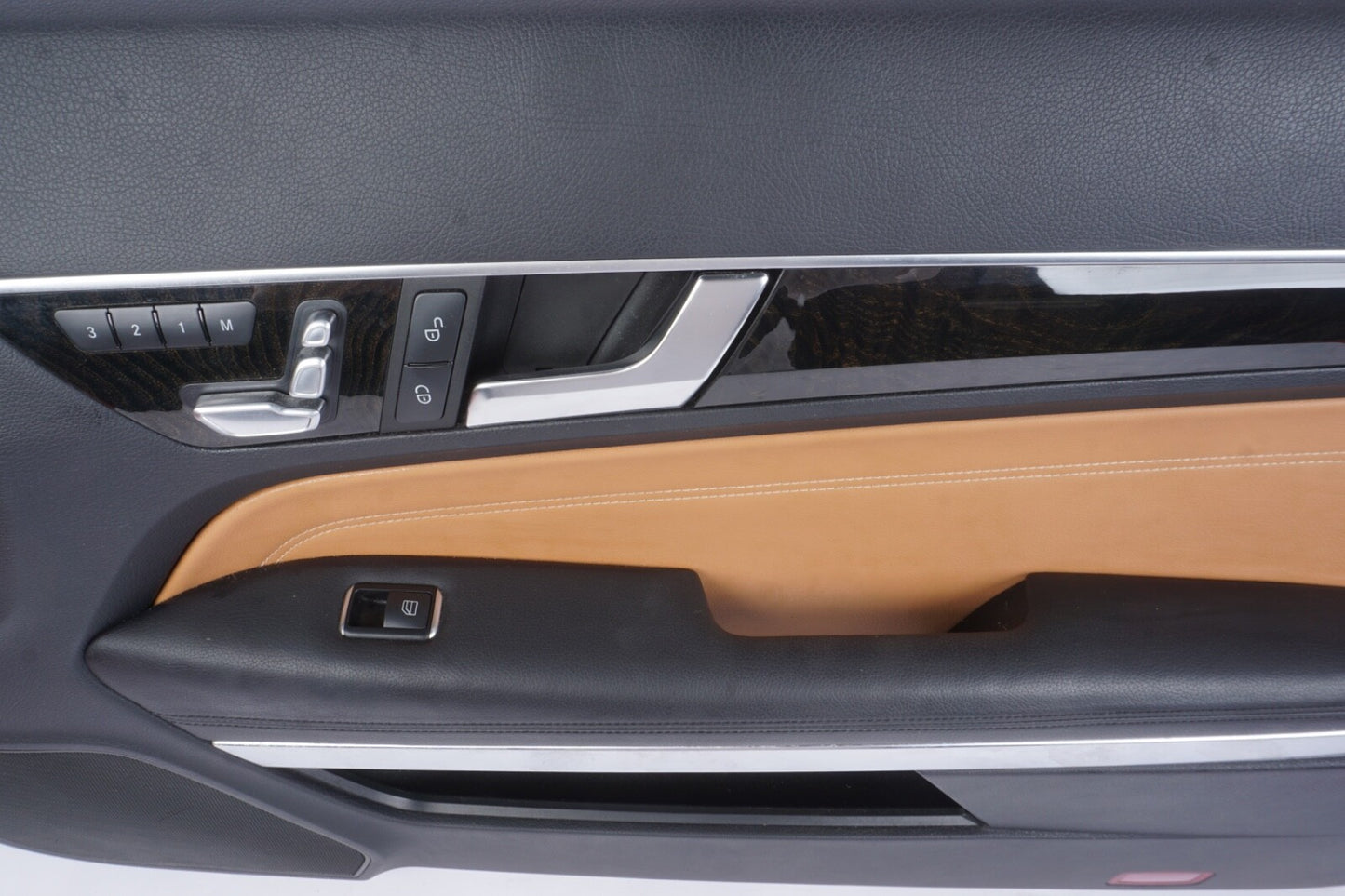  14-17 Mercedes W207 E350 E550 Coupe Right Passenger Interior Door Panel OEM