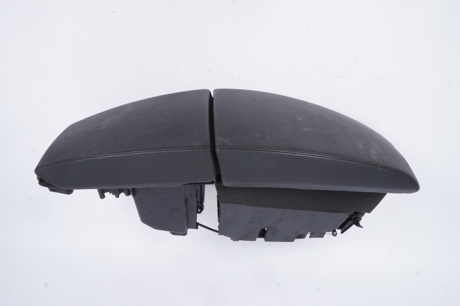 04-10 BMW E64 650i 645Ci Center Console Armrest Cover Lid Nappa Black OEM