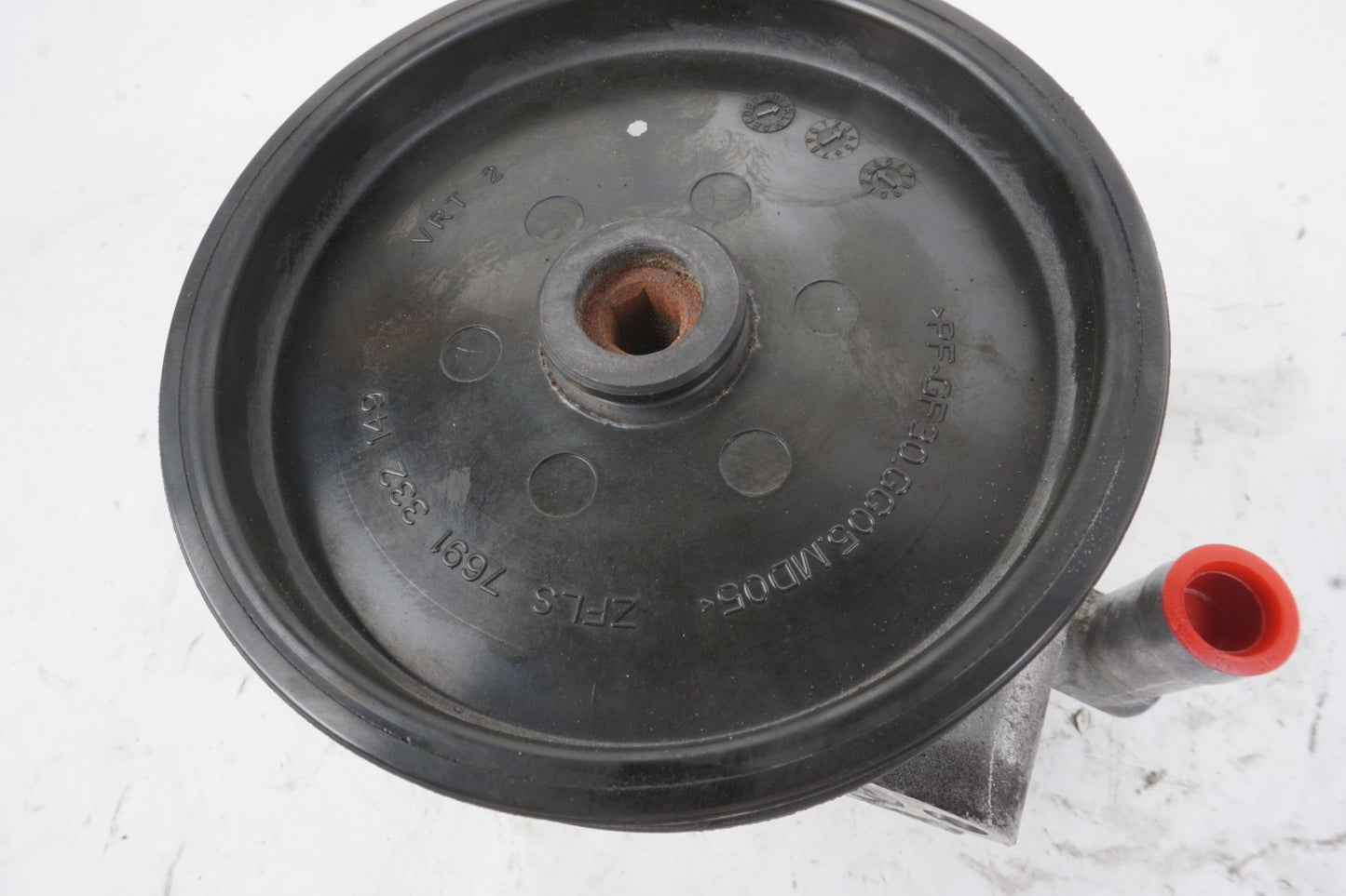 2012 - 2014 Mercedes W204 C250 M271 Power Steering Pump 0064663601 OEM 38k