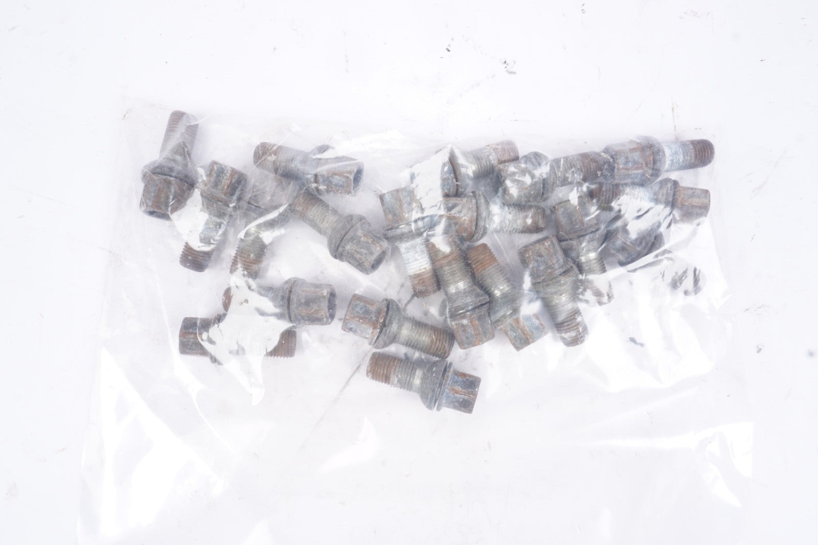 2004 - 2010 Audi A8 A8l D3 Wheel Standard Flange Nut Bolts Lug Set Of 20 Oem