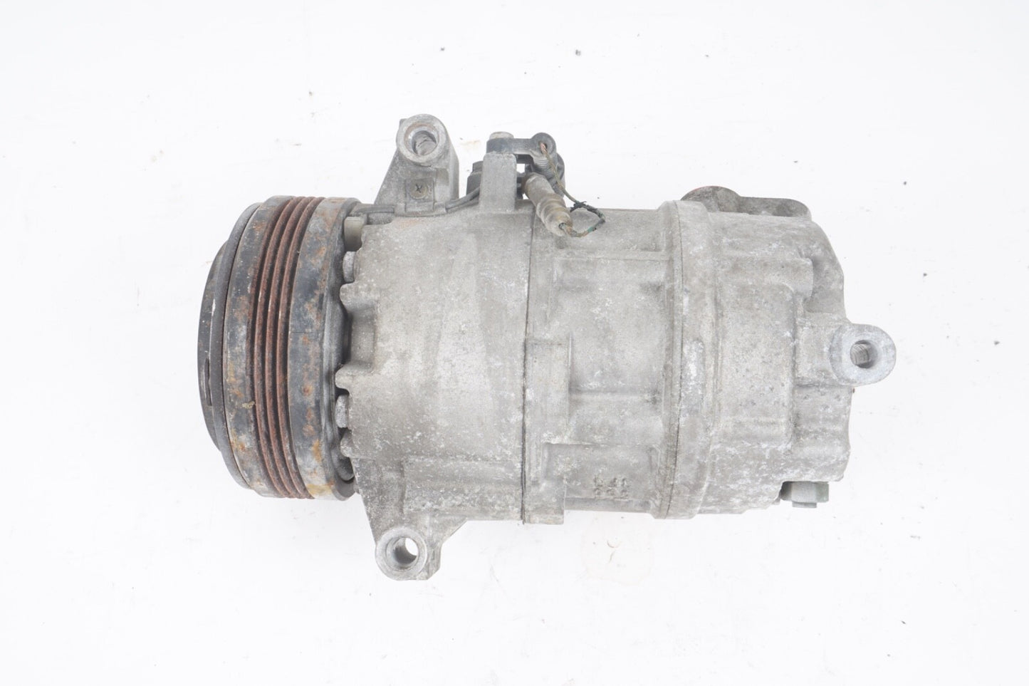 2003-2005 BMW Z4 E85 HVAC CONDITIONING A/C COMPRESSOR CLUTCH PUMP UNIT 6905643 