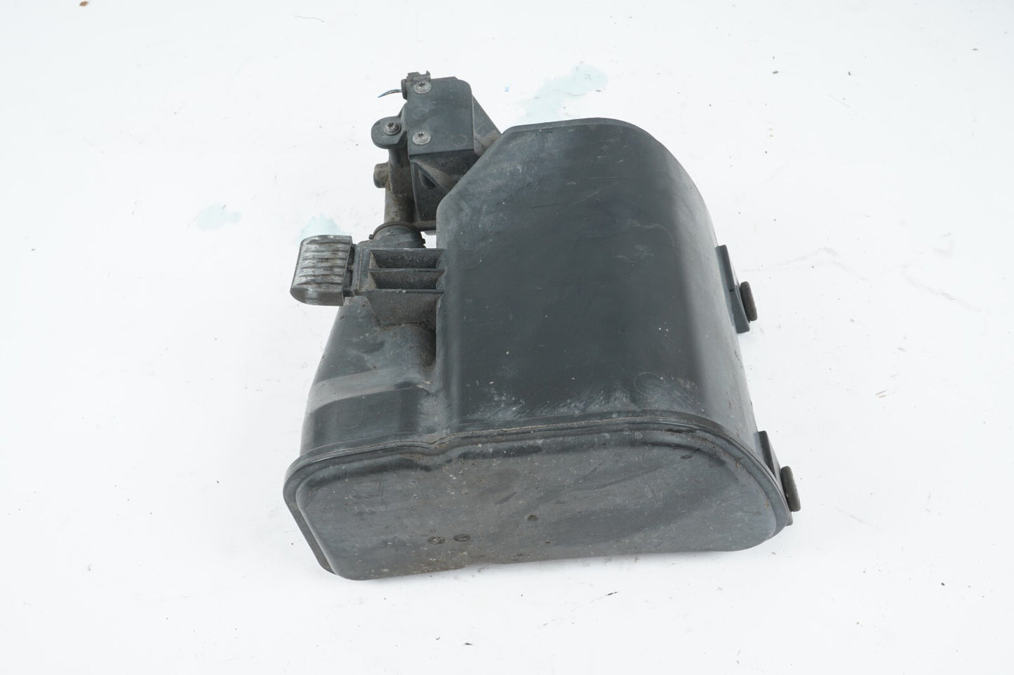 2012 - 2016 BMW 650i FUEL VAPOR EVAPORATOR CHARCOAL CANISTER 7299294 OEM
