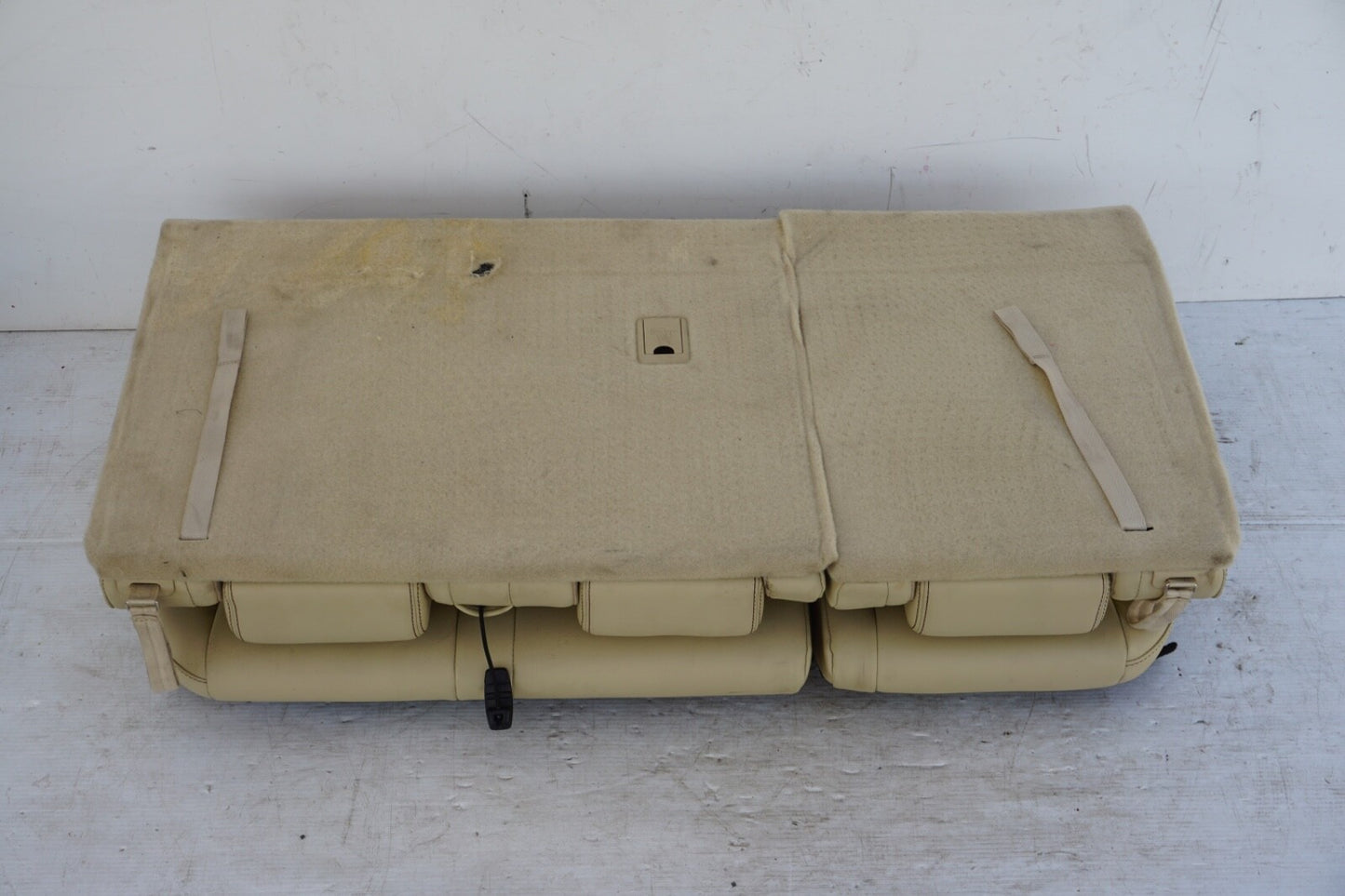 2014 - 2016 TOYOTA HIGHLANDER OEM REAR 3RD ROW SEAT | BLACK LEATHER BEIGE