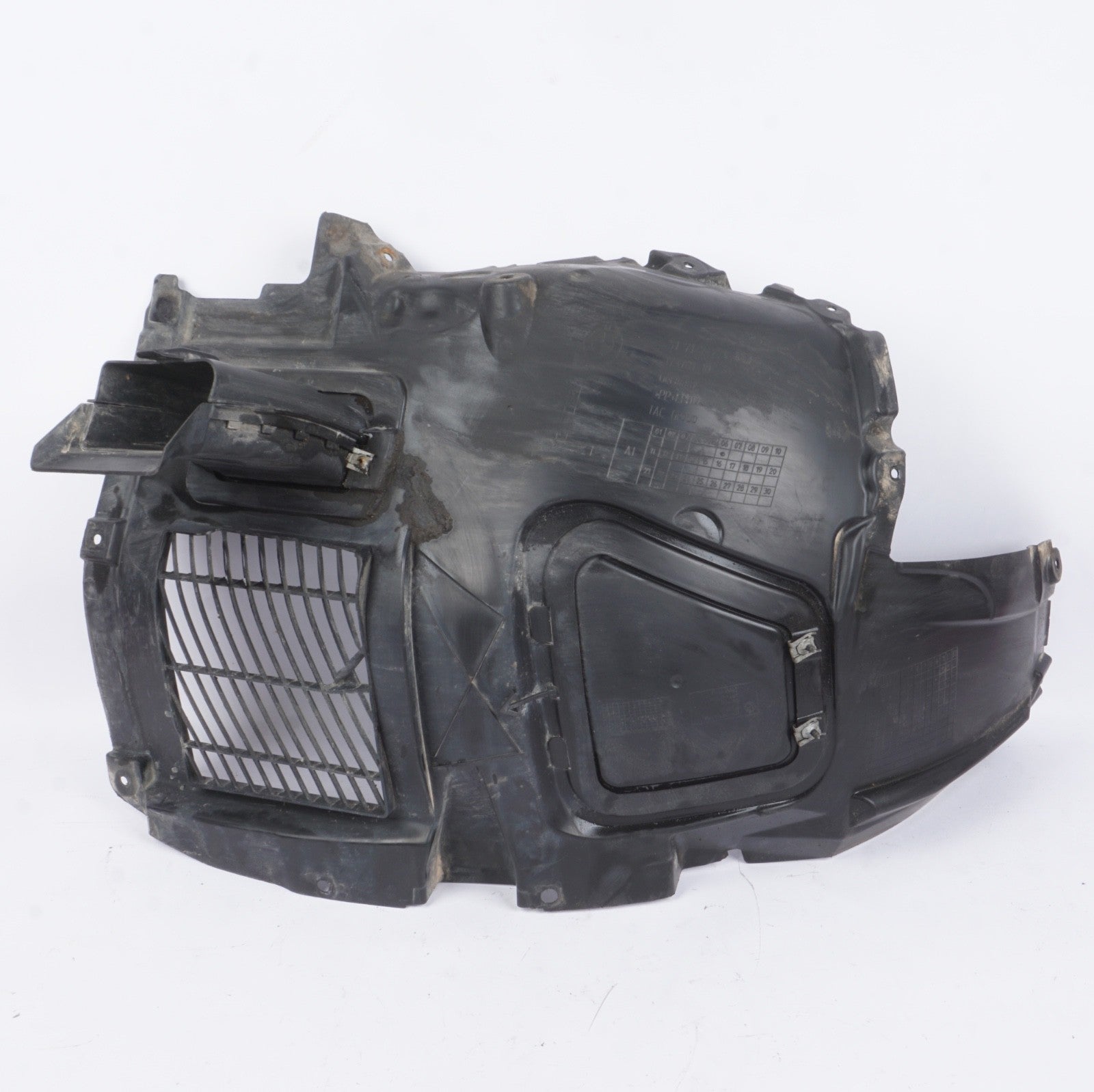 2012-18 BMW 650i 640i F13 FRONT LEFT SIDE FORWARD FENDER LINER SPLASH SHIELD OEM