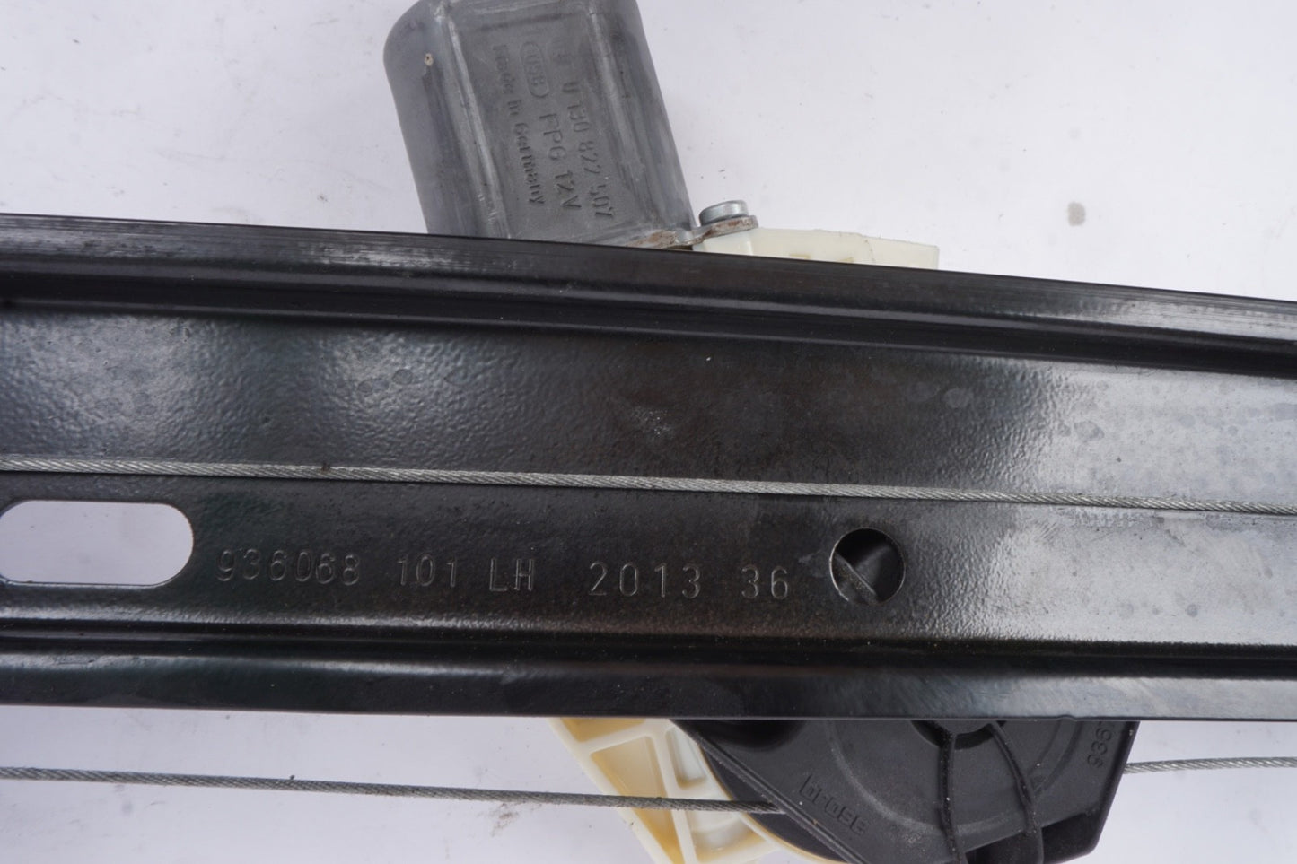 14 - 17 Mercedes S550 W222 REAR LEFT DRIVER SIDE WINDOW REGULATOR & MOTOR OEM