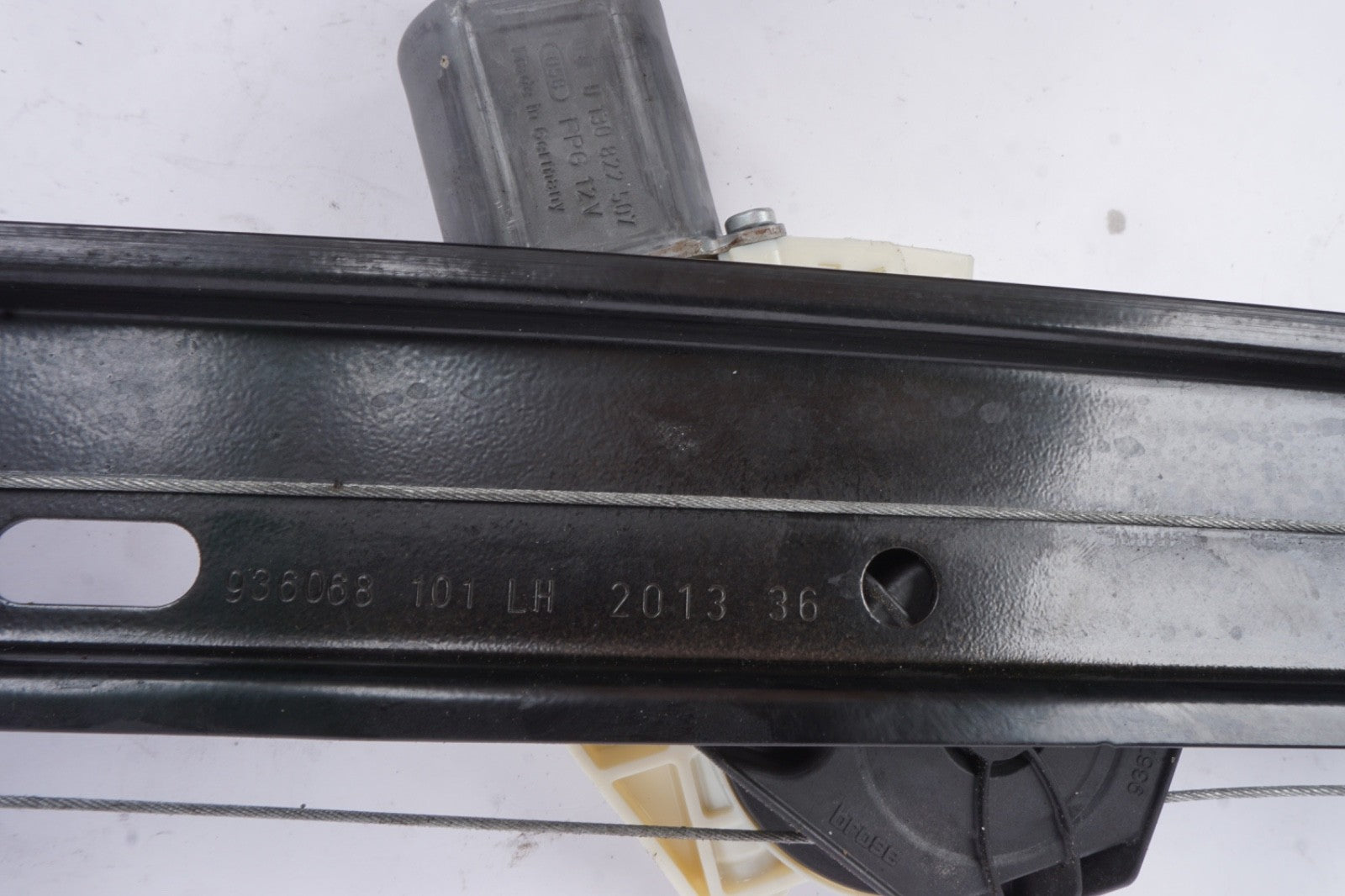 14 - 17 Mercedes S550 W222 REAR LEFT DRIVER SIDE WINDOW REGULATOR & MOTOR OEM