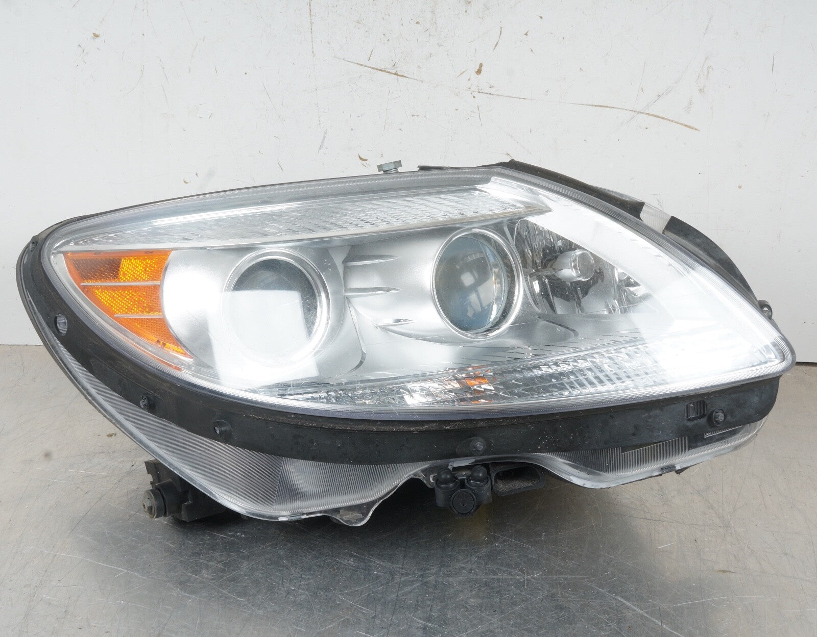 2007 - 2010 Mercedes W216 CL63 CL65 CL550 Right Headlight Lamp Xenon 2168201261
