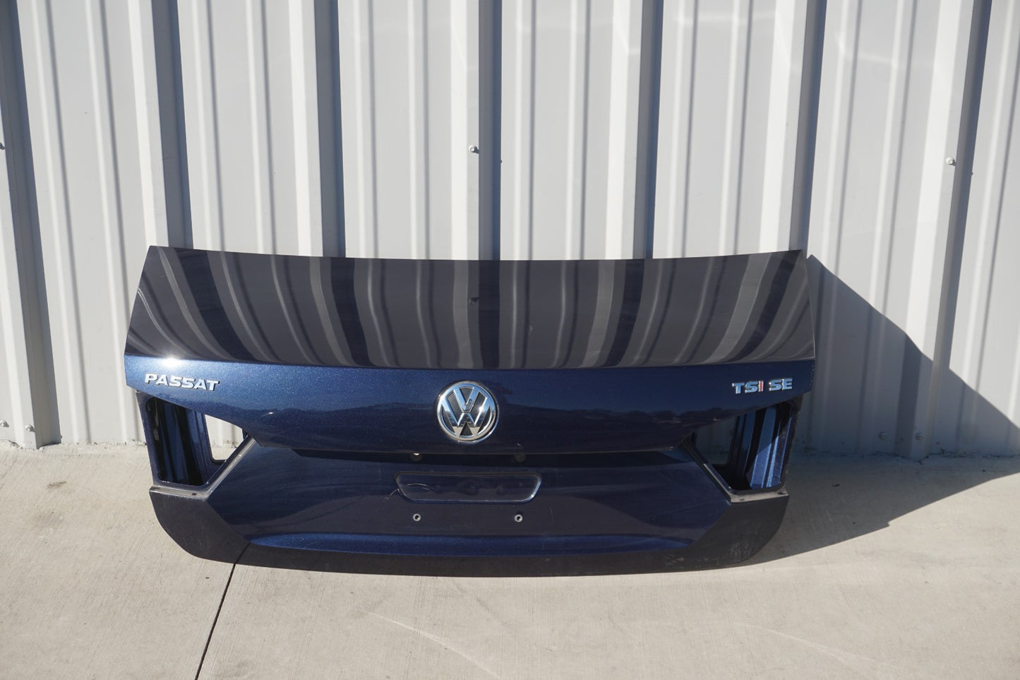 2012 - 2019 Volkswagen Passat Trunk Lid OEM