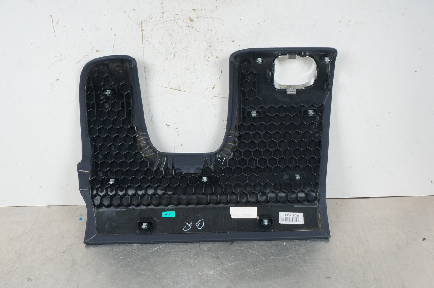 2010 - 2020 Bentley Mulsanne Front Left Driver Dashboard Dash Knee Padding Pad