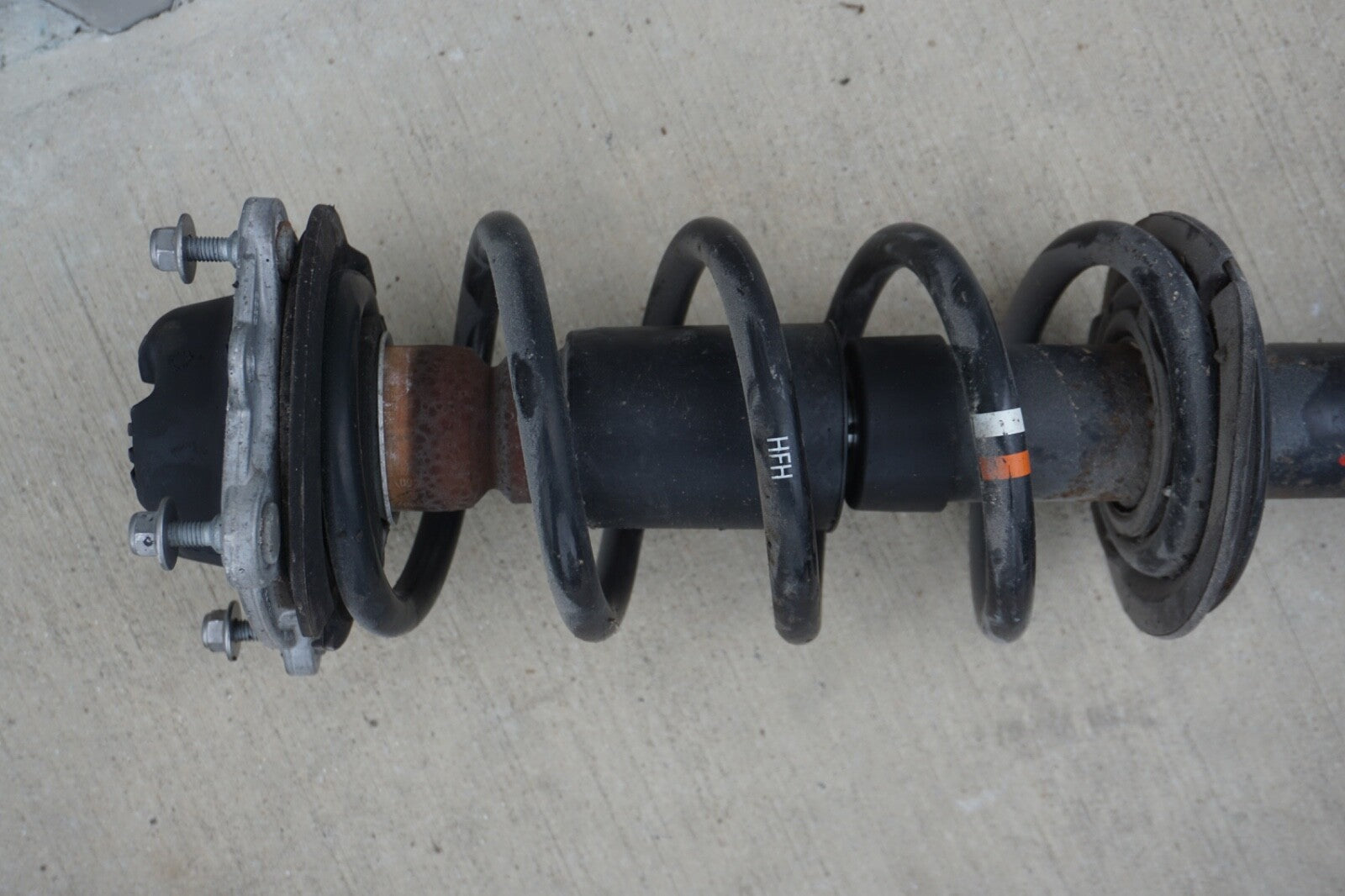 2012 - 2017 AUDI A7 FRONT RIGHT SHOCK ABSORBER STRUT & COIL SPRING OEM 4G8031J