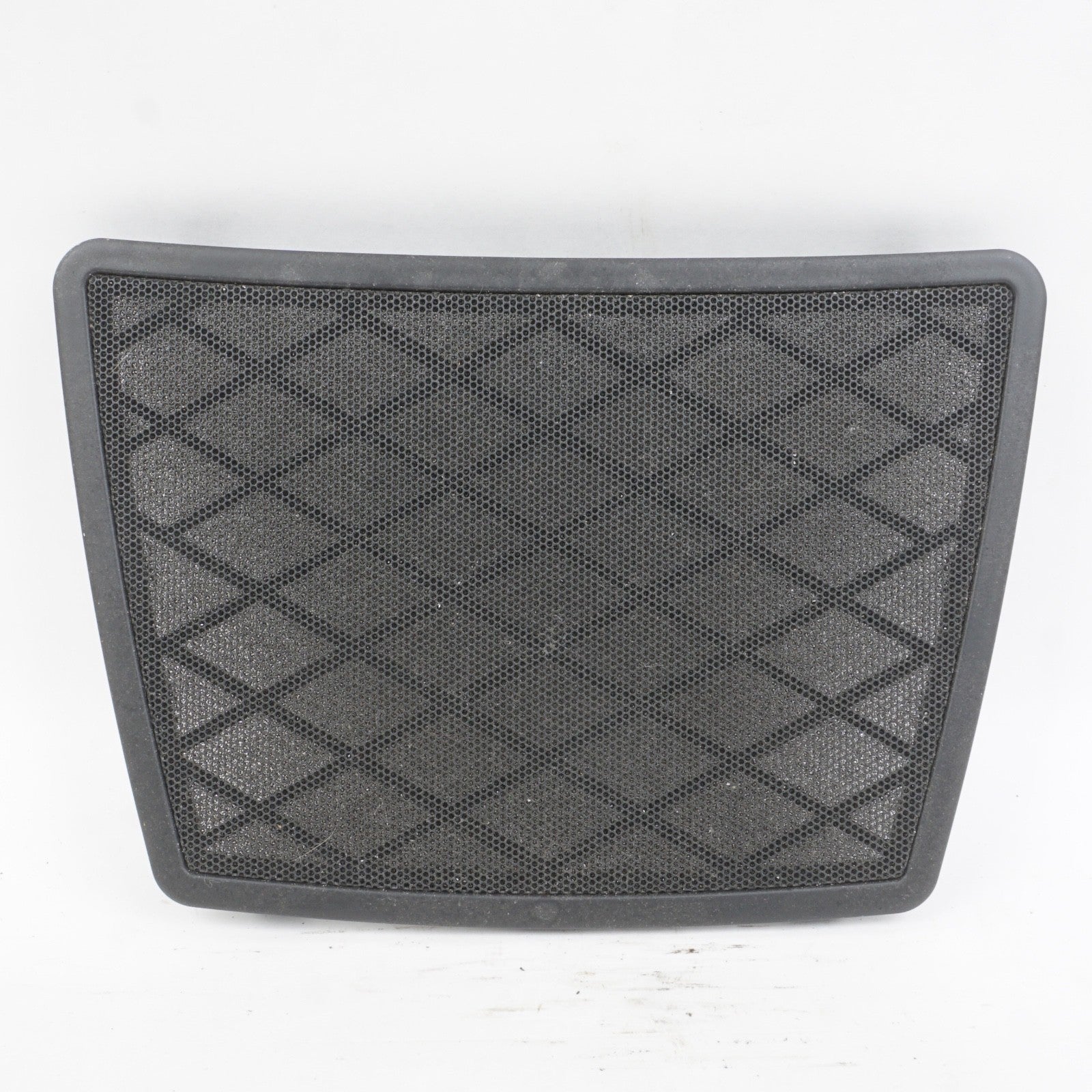 2012–2018 BMW 650I XDRIVE REAR DECK MID-RANGE SPEAKER GRILLE COVER OEM 7009536
