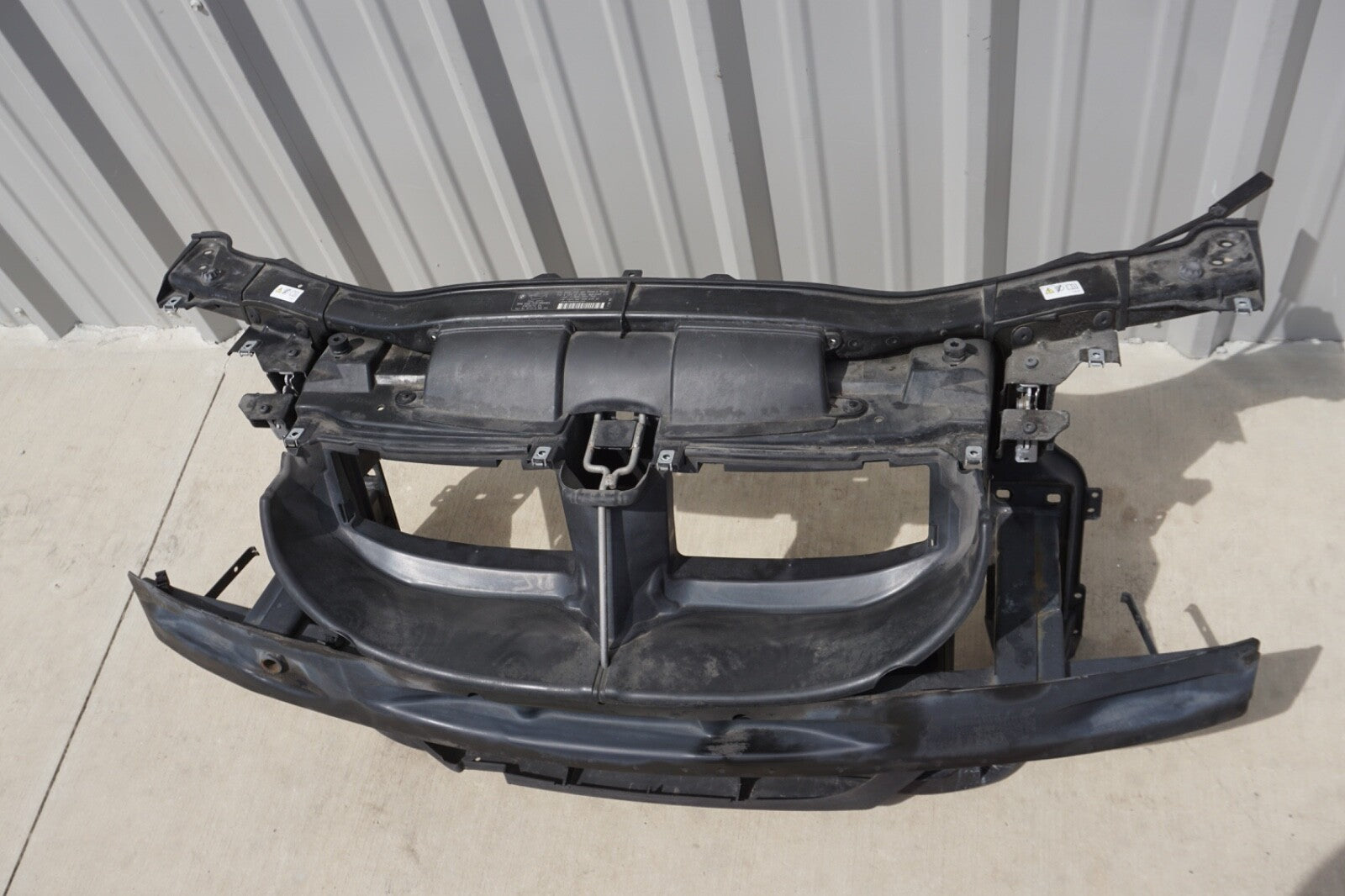 07-13 BMW E92 E93 CONVERTIBLE Front Clip Radiator Support Frame Frame Air Duct