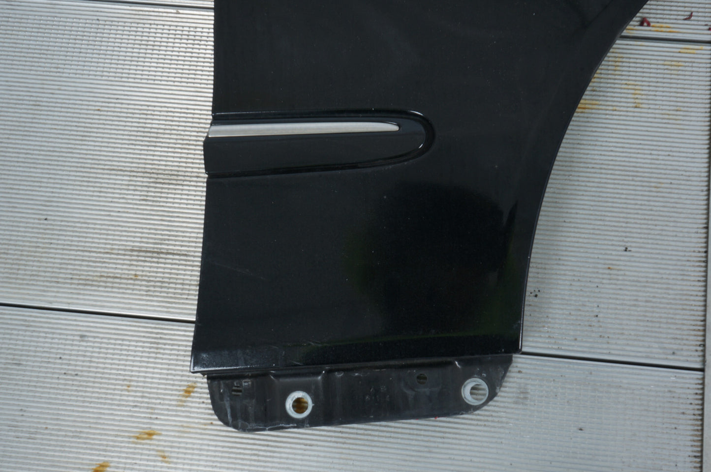 03-09 MERCEDES BENZ W209 CLK500 CLK320 CLK55 FRONT FENDER RIGHT PASSENGER OEM