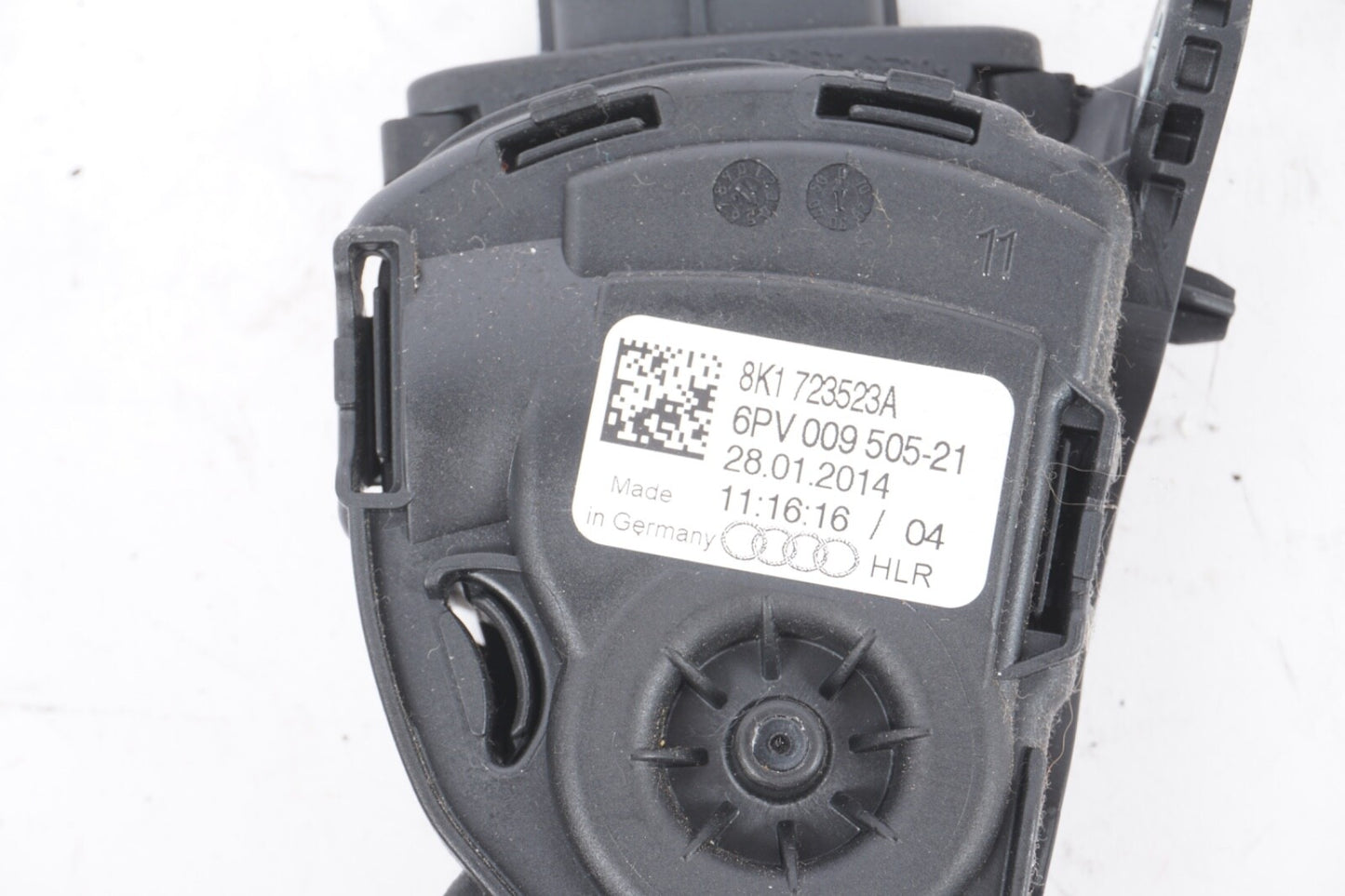 2012-2018 AUDI A6 A7 A8 - GAS Pedal / Accelerator Module OEM 8K1723523A