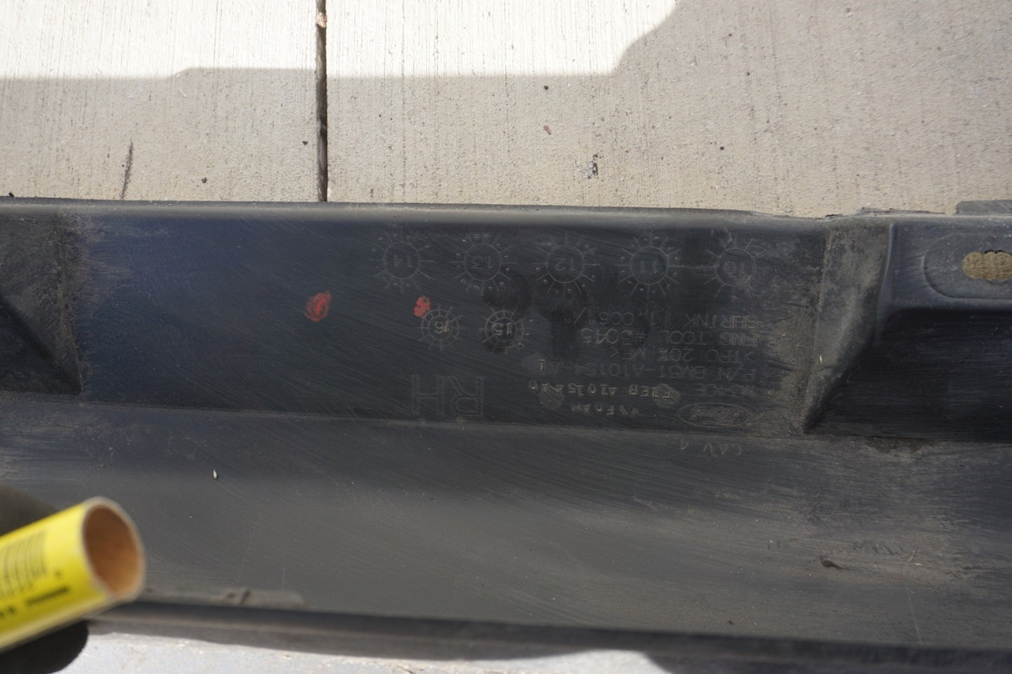 2012 - 2018 Ford Focus Right Skirt Rocker Cover Panel Molding OEM