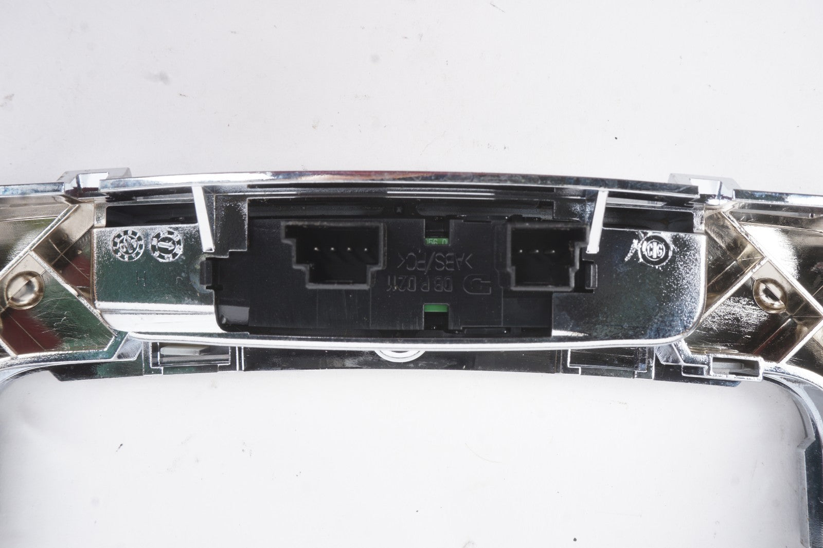 08-14 Mercedes-Benz C300 Center Console Shifter Indicator Bezel 2042670388 OEM
