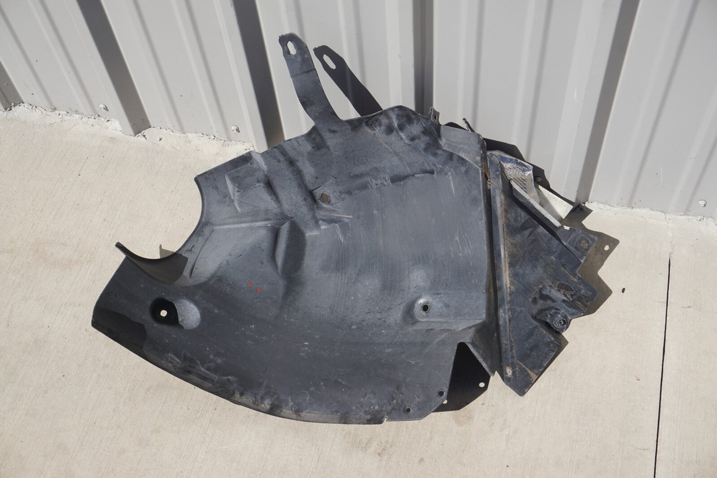 10 - 15 Mercedes W207 E350 Coupe Front Right Passenger Fender Liner Splash OEM