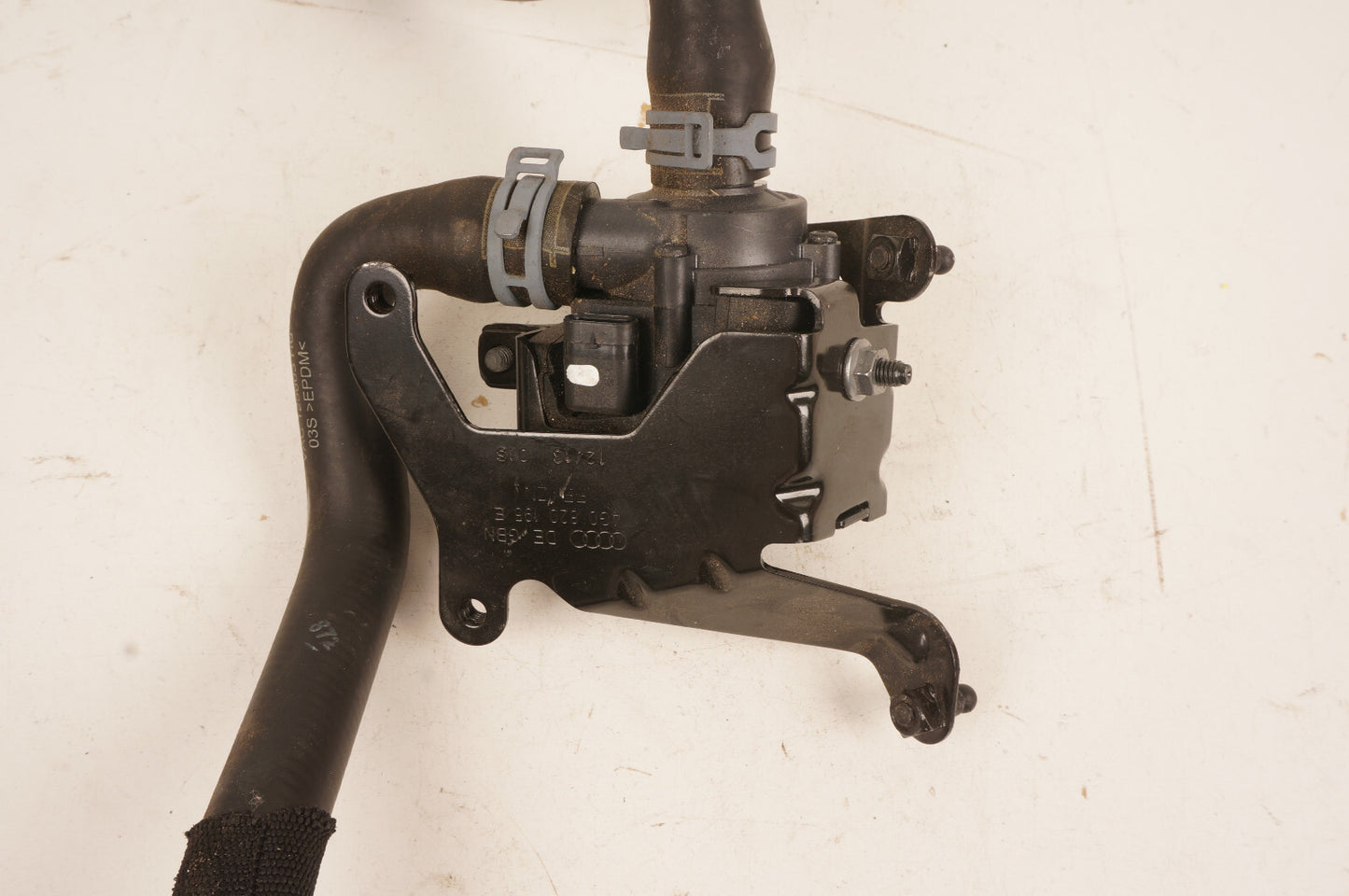 12-15 AUDI C7 A6 A7 ENGINE COOLANT AUXILIARY AUX WATER PUMP 4G0820195E OEM