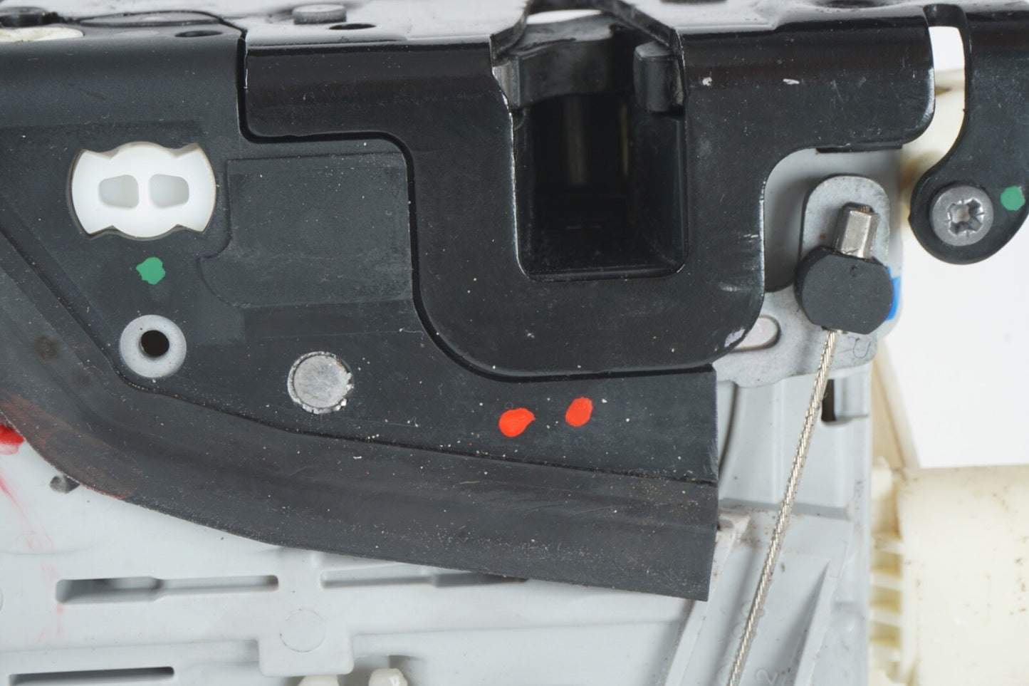2011-14 Porsche Cayenne 958 Right Front Door Latch Lock Actuator 8J1837016B