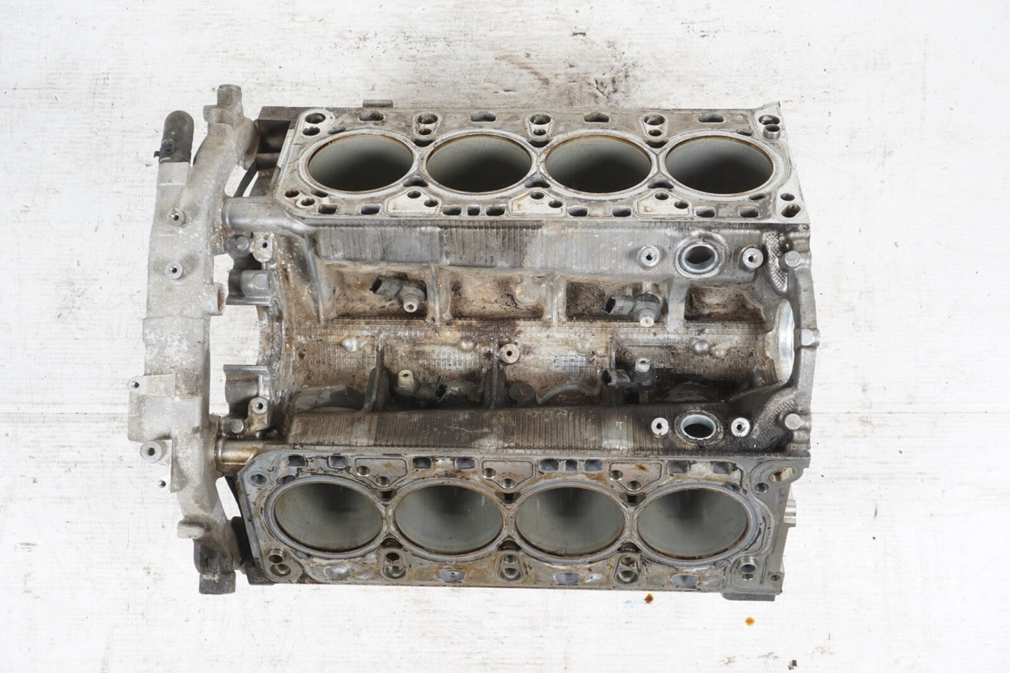 2009 - 2018 PORSCHE CAYENNE 4.8L 8 CYLINDER CYLINDER BLOCK CRANKCASE 948101113