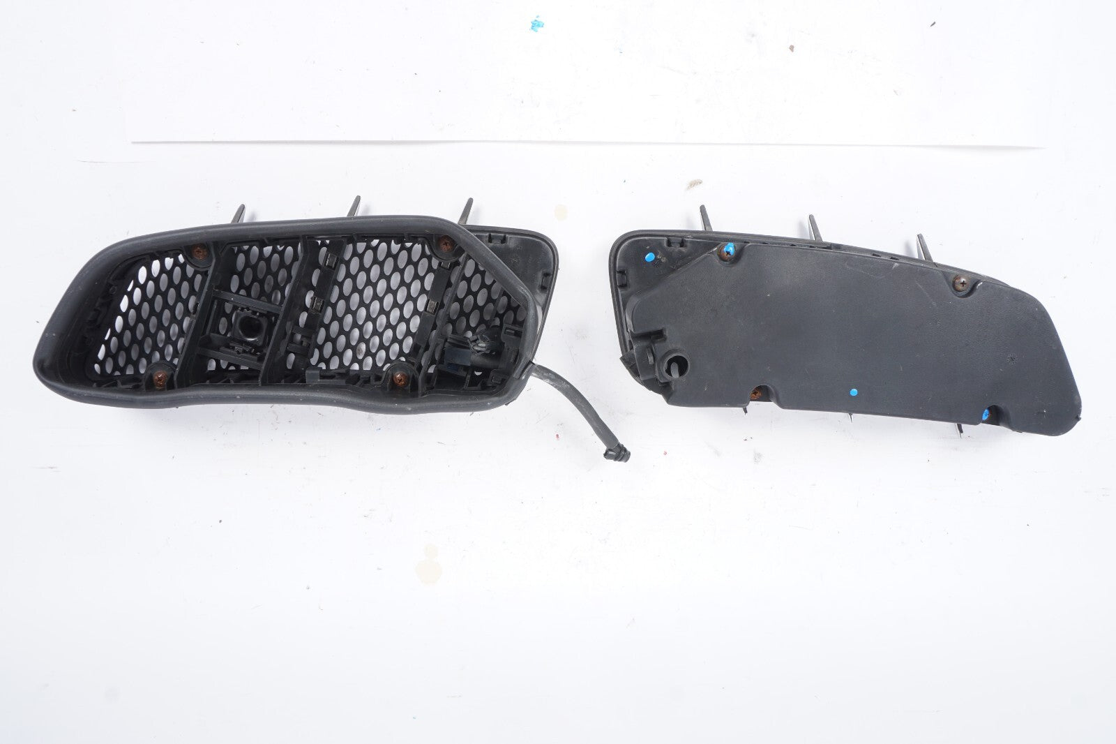 03-08 Mercedes R230 SL500 Hood Vent Grille Grill Left & Right OEM
