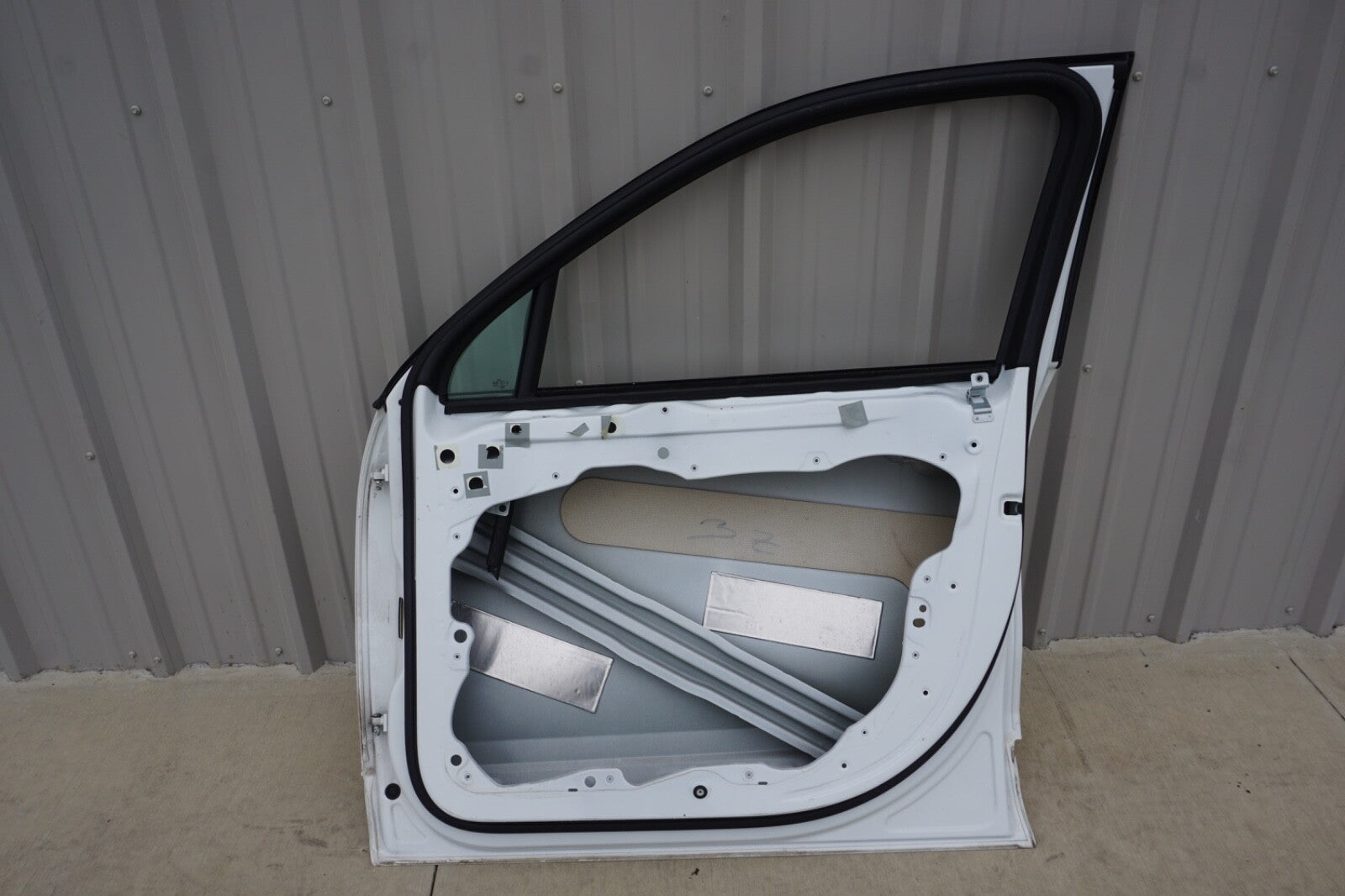 2011 - 2018 Porsche Cayenne 958 Front Door Shell Right Passenger Side OEM