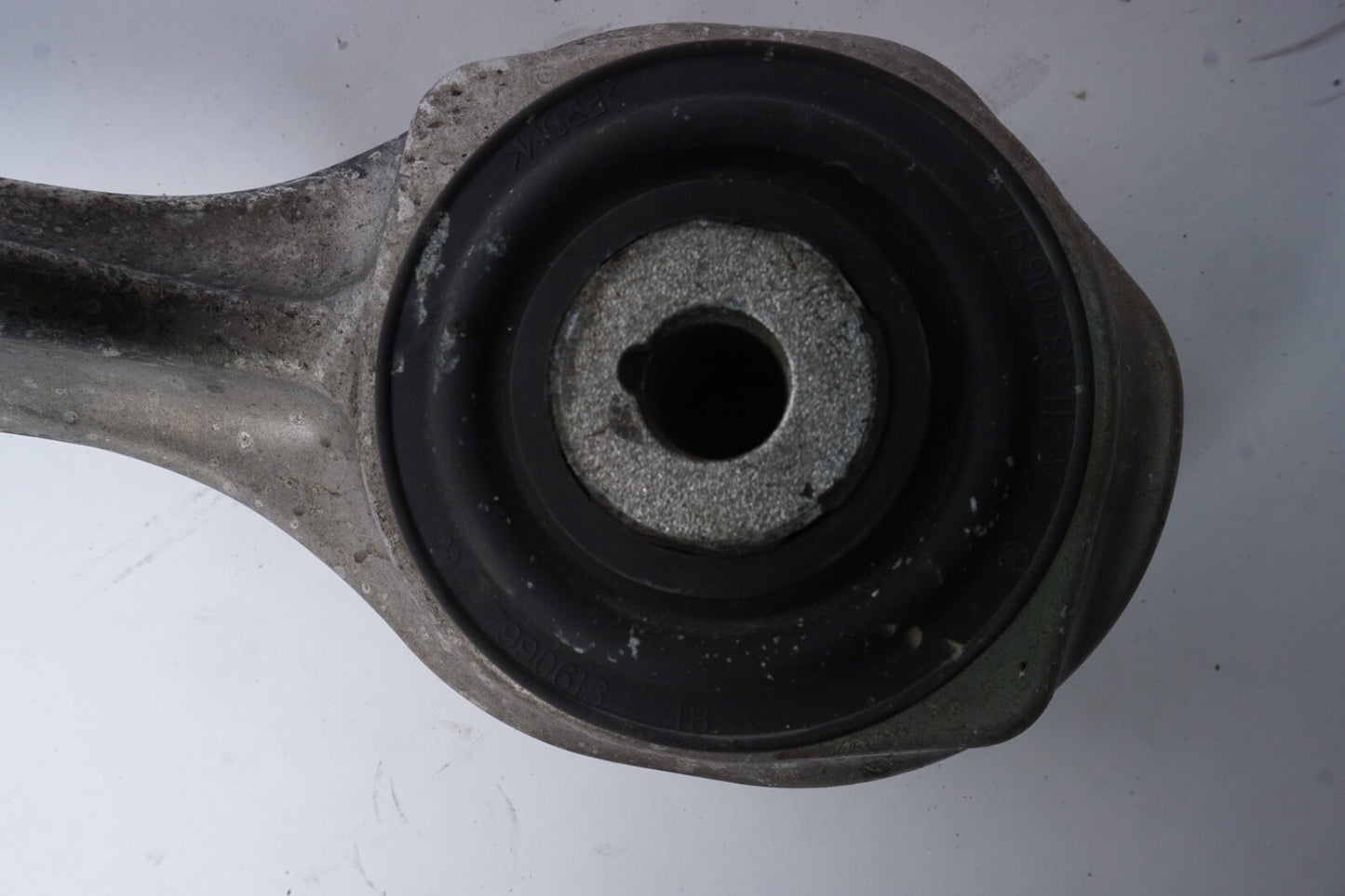 07-13 Mercedes W221 S550 CL550 RWD Front Left Lower Forward Control Arm 56k SET