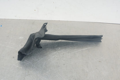 MERCEDES R231 SL-CLASS DRIVER/LEFT QUARTER VENT GLASS WINDOW WEATHER SEAL
