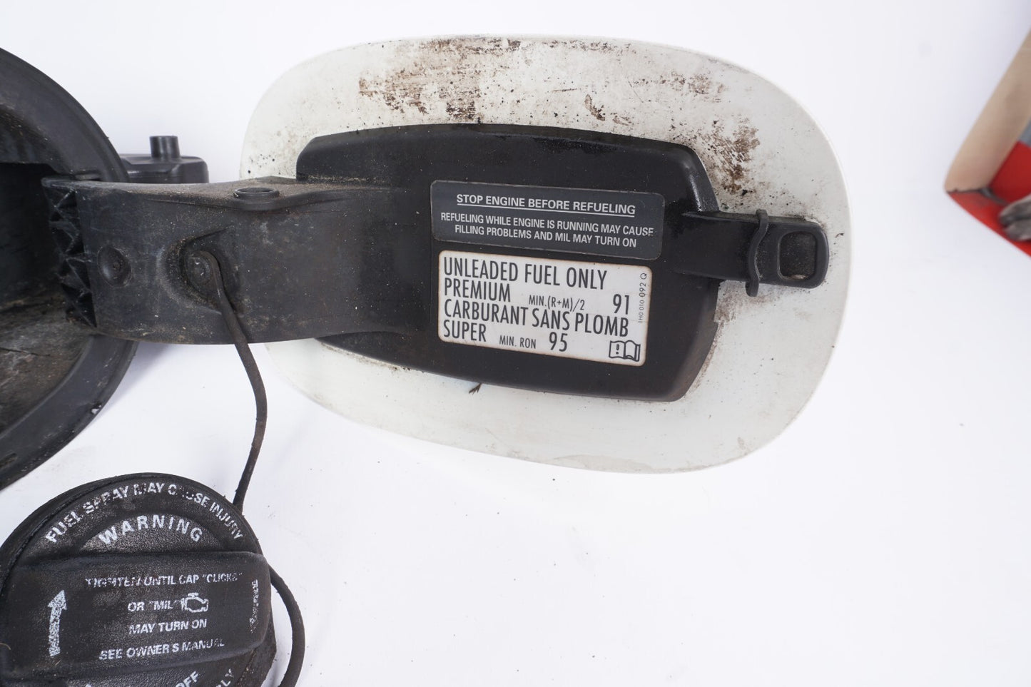 2011 - 2014 Porsche Cayenne 958 Gas Fuel Tank Door w/ Cap & Actuator OEM