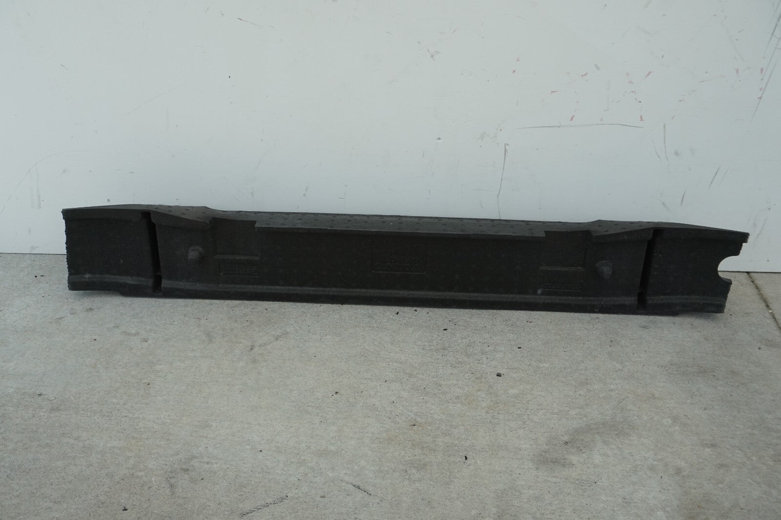 2006-2013 VOLVO C70 T5 FRONT BUMPER REINFORCEMENT FOAM ABSORBER OEM