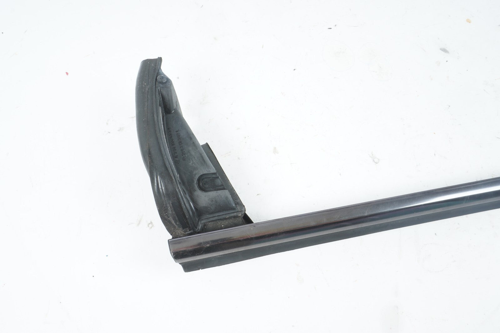03 - 12 Mercedes R230 SL500 Door Window Weather Seal Molding Front Left  OEM