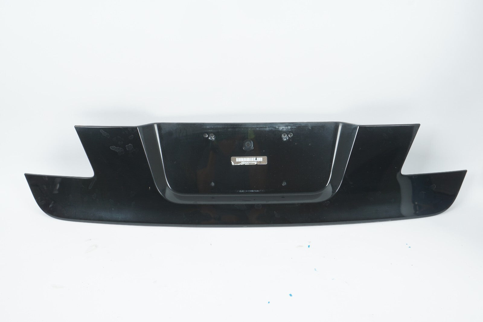 2009 - 2012 BMW 750Li TRUNK LID LICENSE PLATE HOLDER PANEL 7205771 OEM