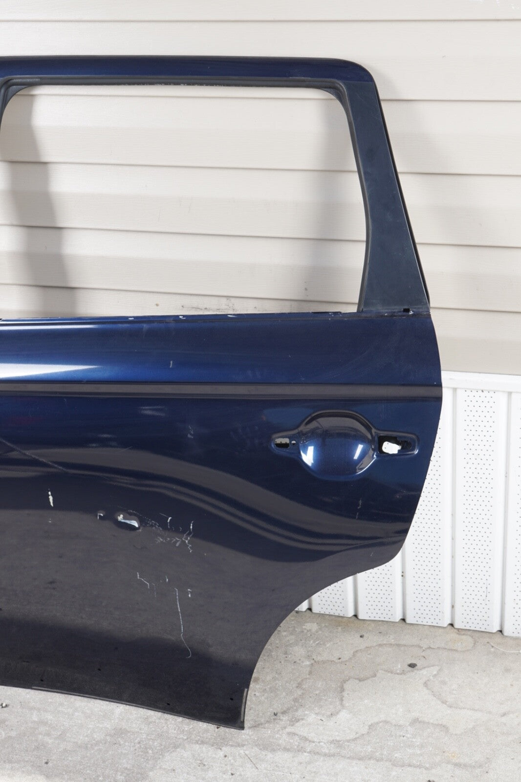 2016 - 2020 MITSUBISHI OUTLANDER REAR LEFT  DOOR SHELL PANEL COVER OEM