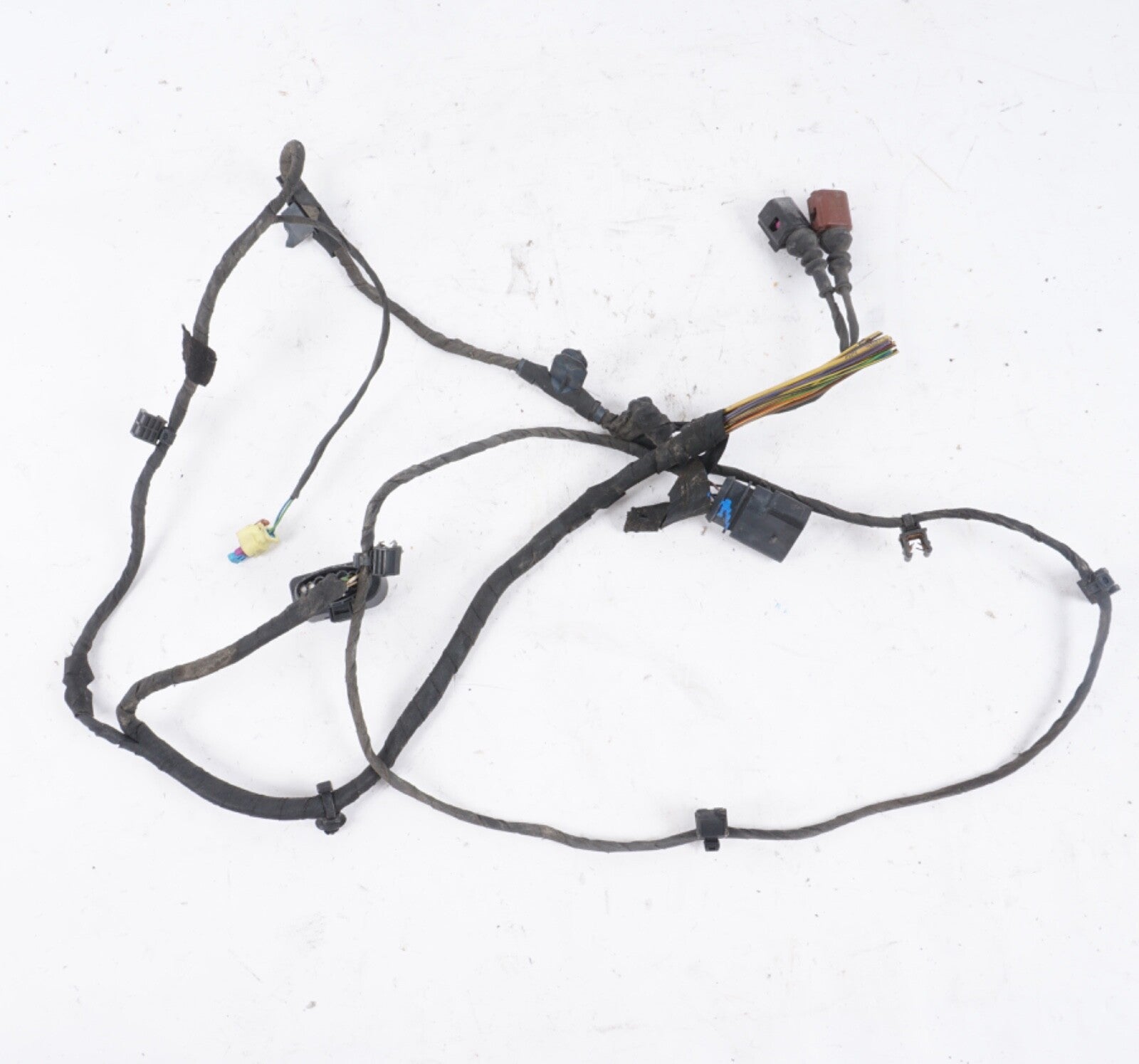 2011 - 2014 AUDI A8L D4 RIGHT PASS FRONT HEADLIGHT PIGTAIL PLUG WIRE CUT OEM