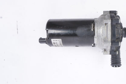 Mercedes W221 S550 ML63 S63 CLS55 AMG Auxiliary AUX Circulation Water Pump OEM