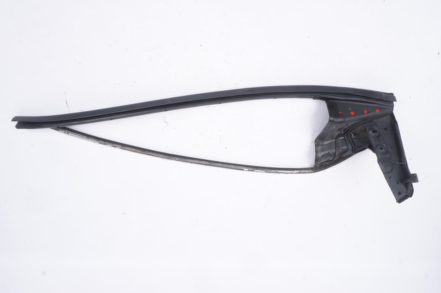 2010 - 2015 LEXUS IS350 IS250 CONVERTIBLE FRONT LEFT DOOR WINDOW SEAL OEM