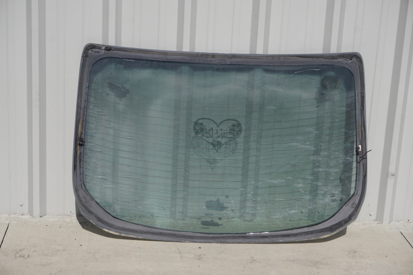 2012 - 2018 rod Focus Se Sedan Rear Back Windshield Window Glass OEM