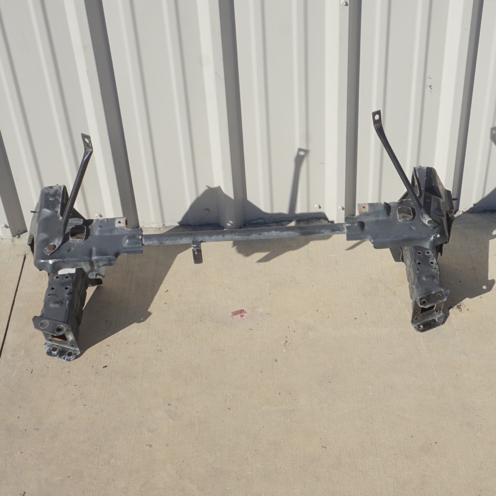 Mercedes R230 SL550 SL500 Front Bumper Reinforcement Bar Lower Radiator Support