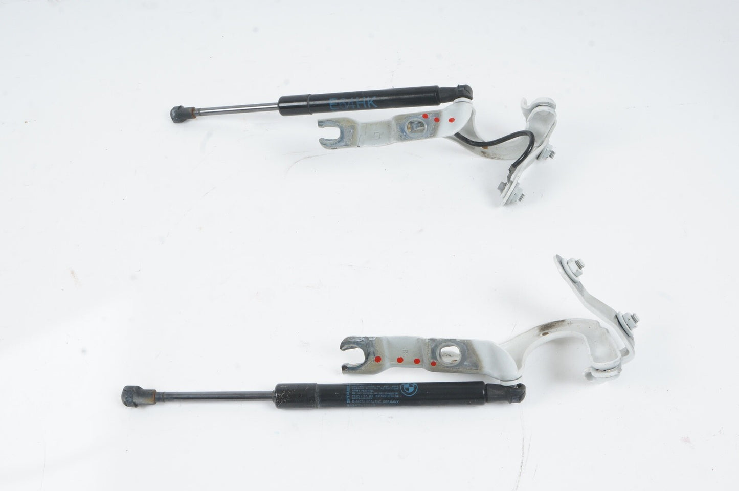 2006 - 2010 BMW 650i E64 OEM REAR TRUNK HINGES 7039773 PAIR