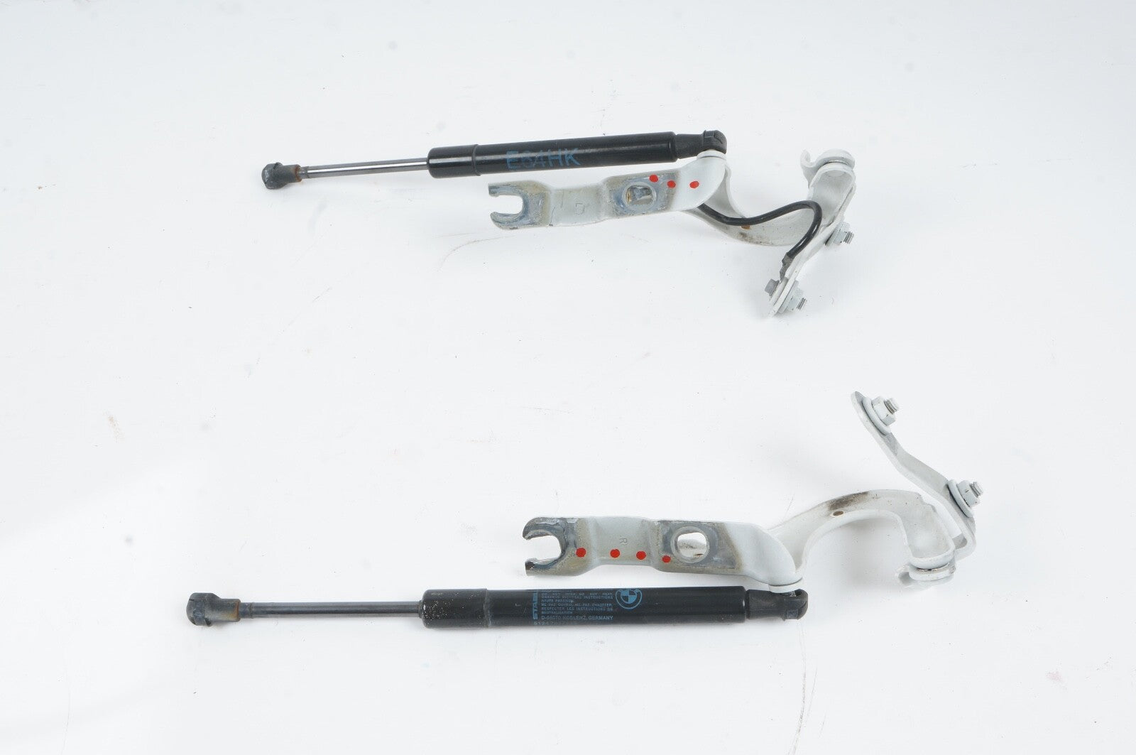 2006 - 2010 BMW 650i E64 OEM REAR TRUNK HINGES 7039773 PAIR