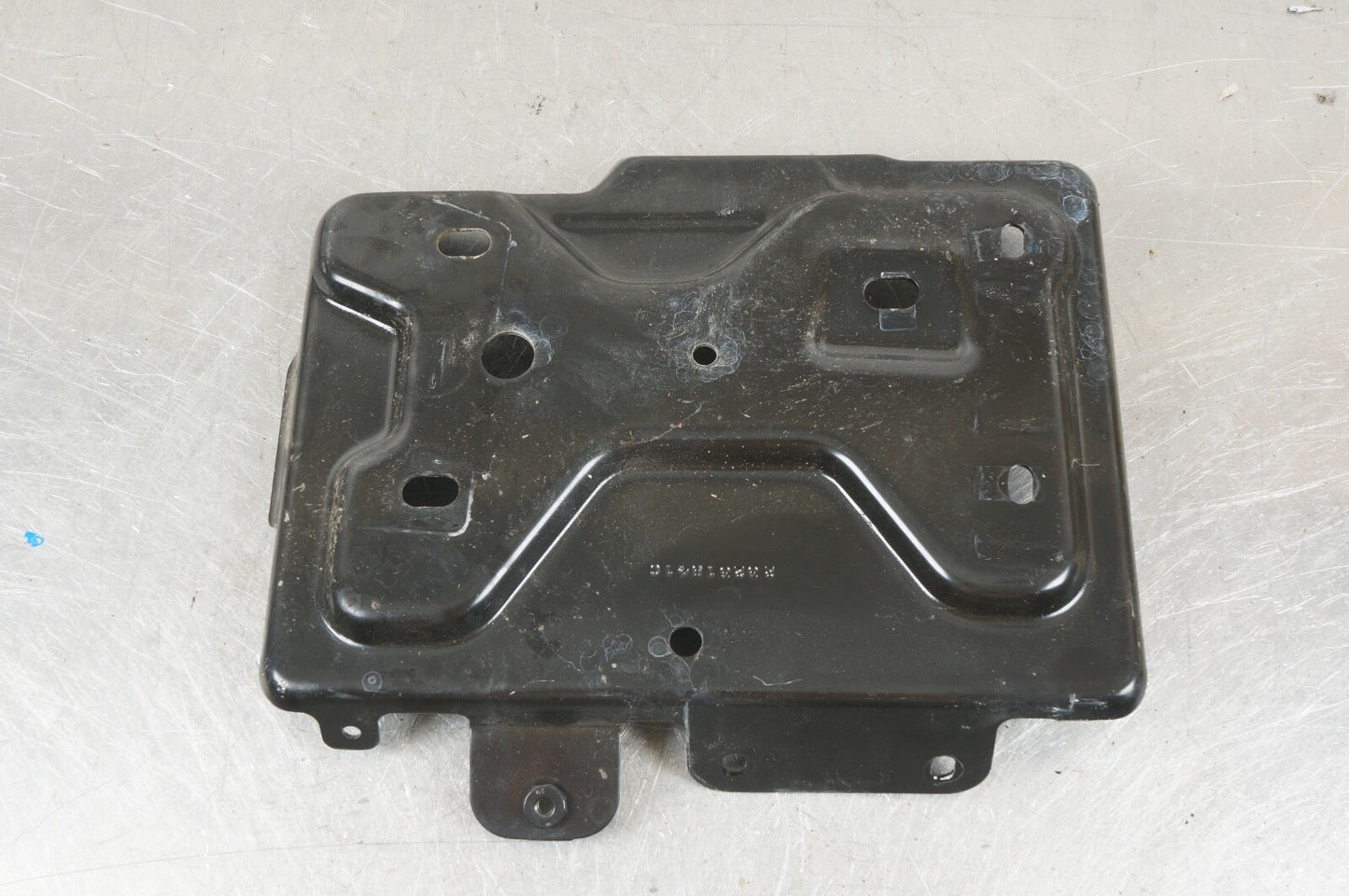 2014-2019 CHEVY SILVERADO 1500 OEM AUXILIARY SECONDARY BATTERY TRAY 23231841