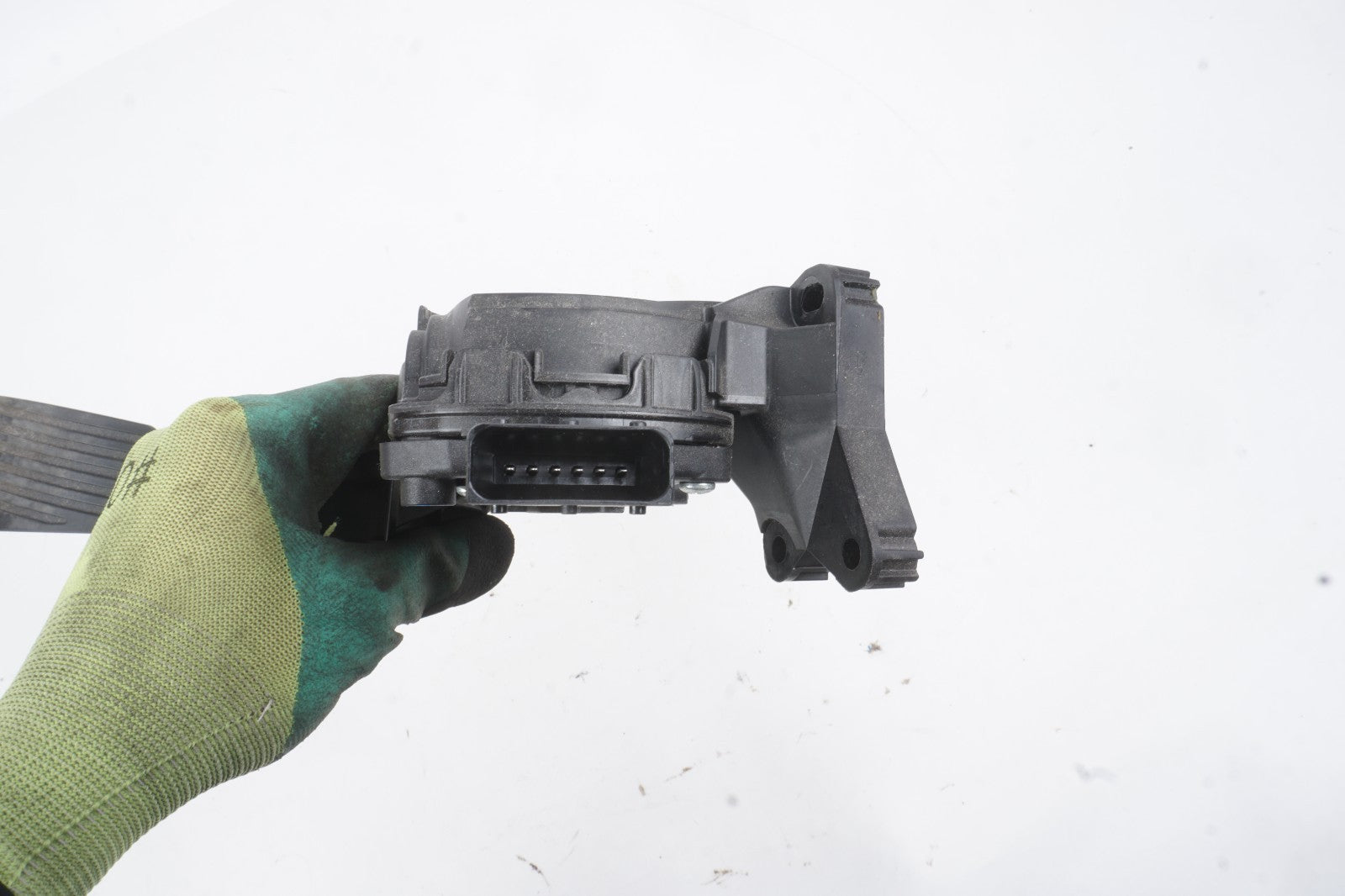 2015-2023 Jeep Renegade Gas Pedal Accelerator OEM