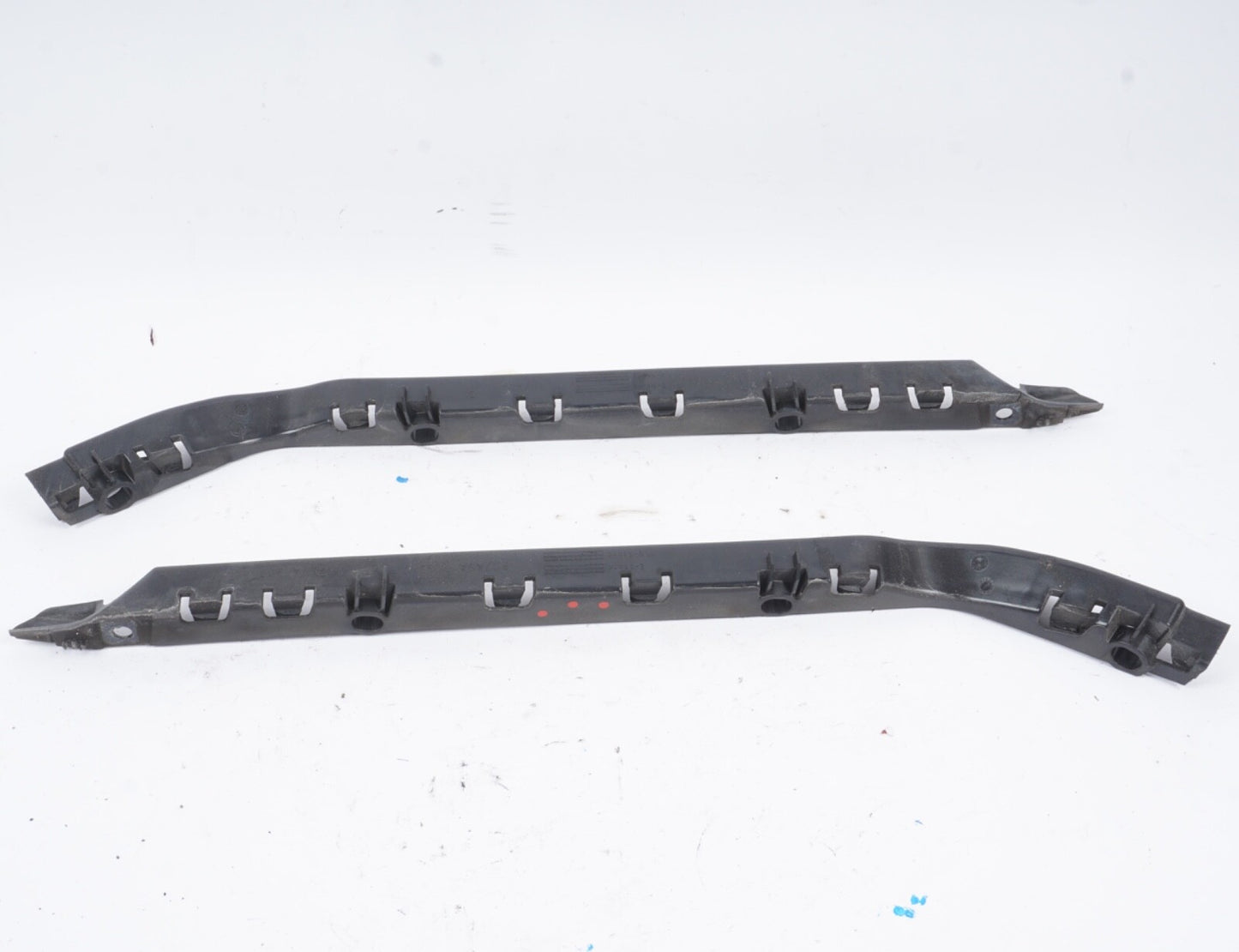 2012 - 2017 Mercedes E350E550 Rear Right Left Bumper Bracket Side Retainer